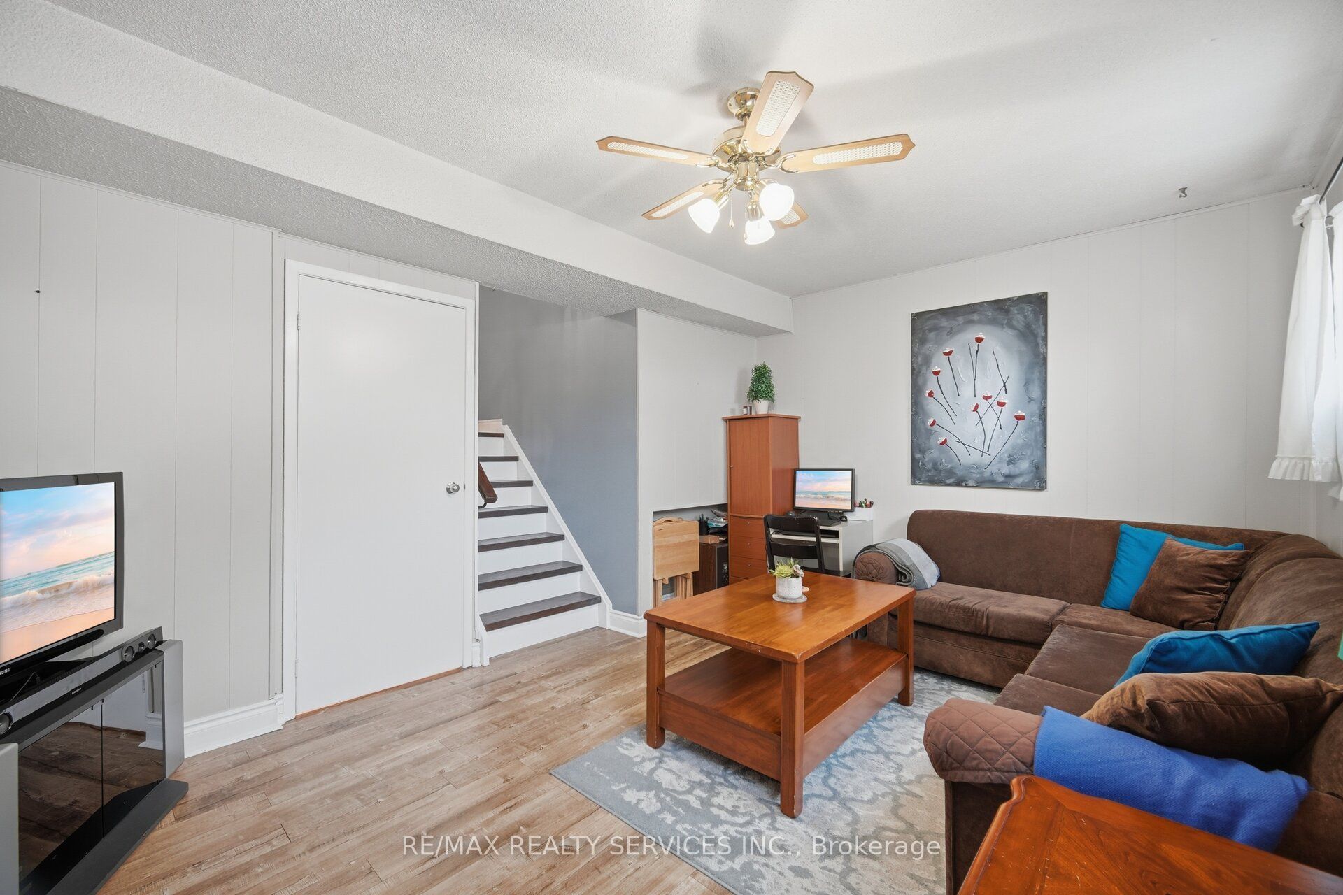 152 Weybridge Trail Property Photo 32