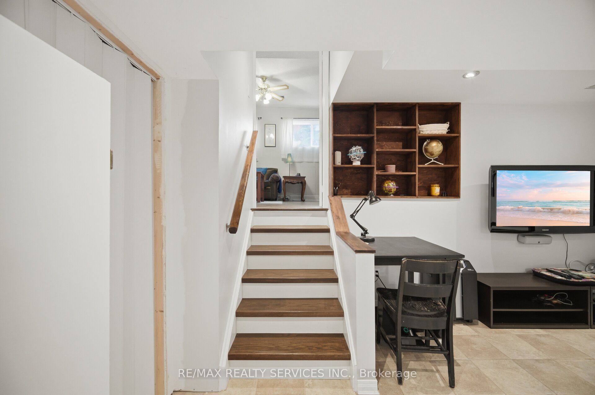 152 Weybridge Trail Property Photo 35