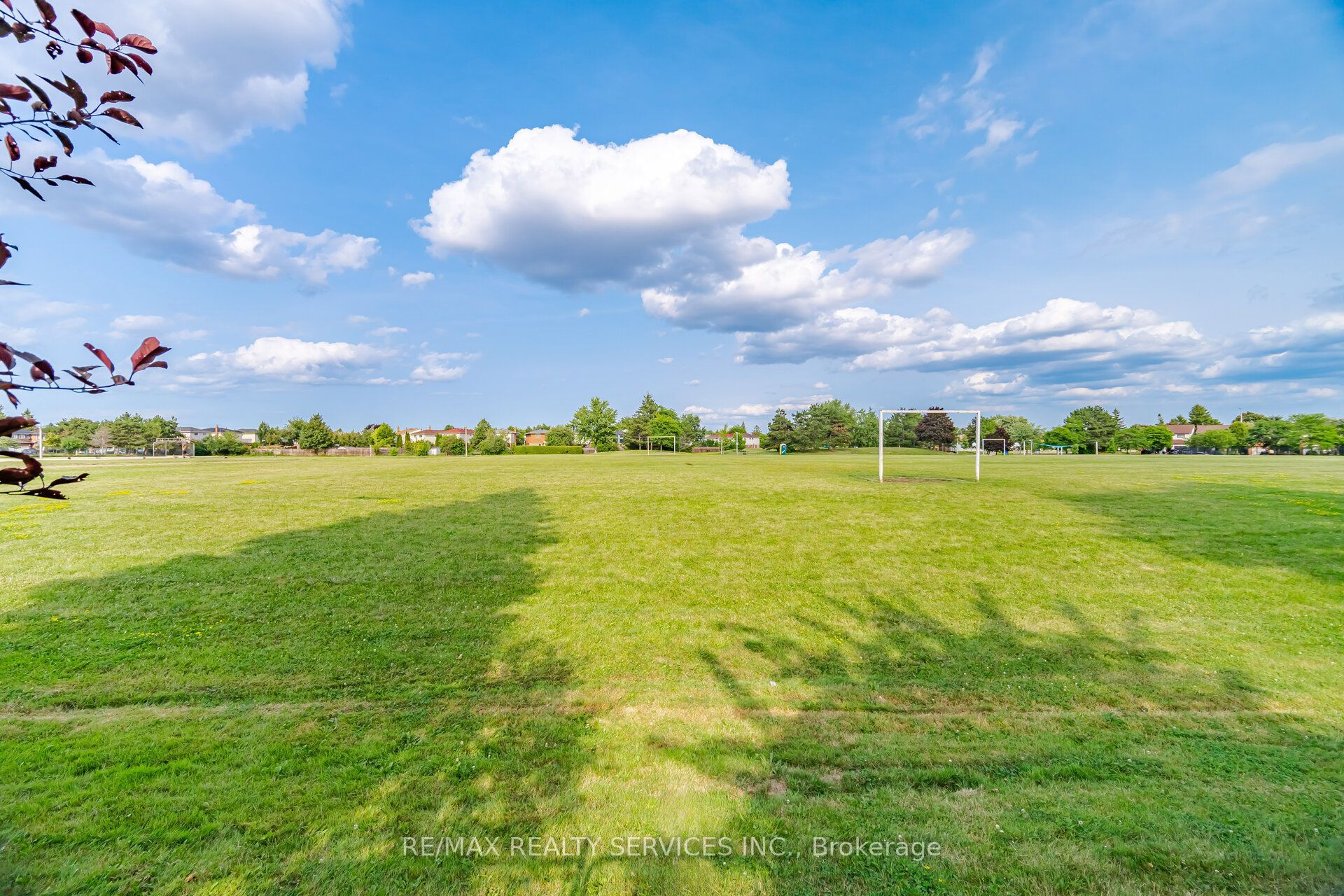 152 Weybridge Trail Property Photo 43