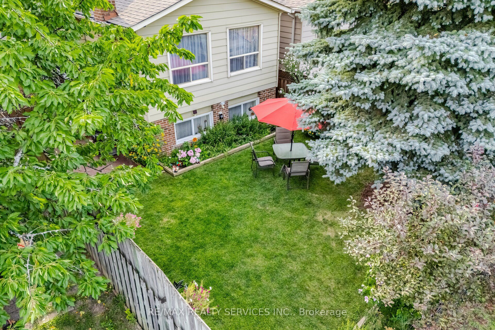 152 Weybridge Trail Property Photo 45