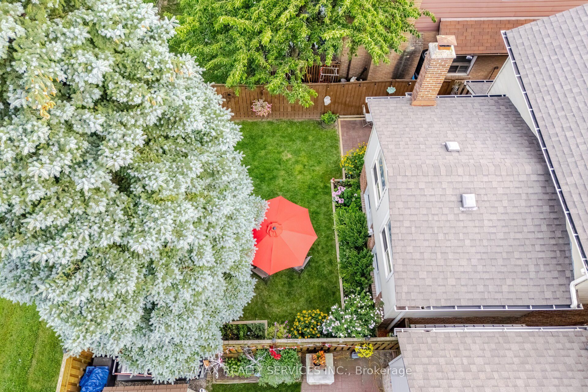 152 Weybridge Trail Property Photo 46