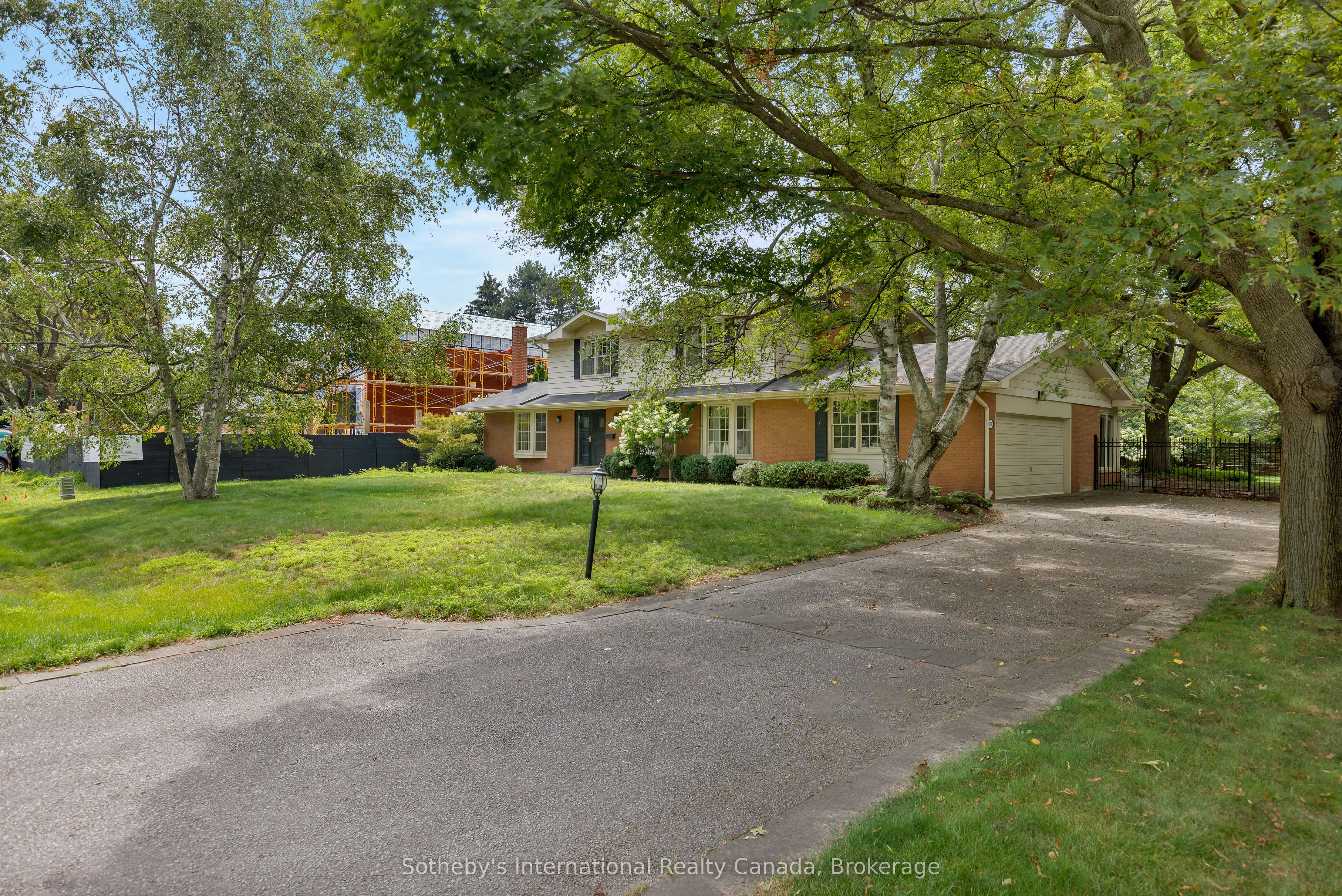 174 Claxton Drive Property Photo 2