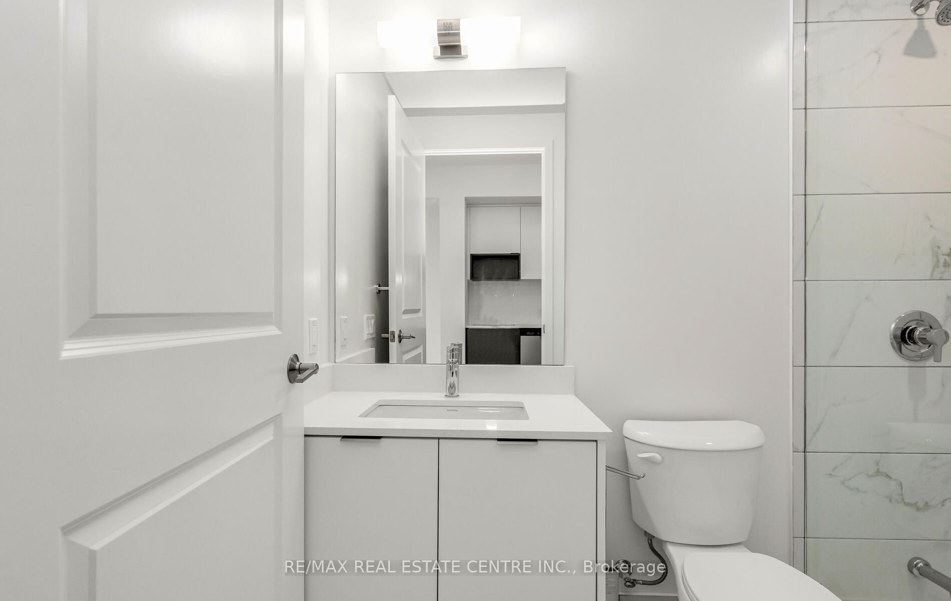 204 Burnhamthorpe Road E 1307 Property Photo 21