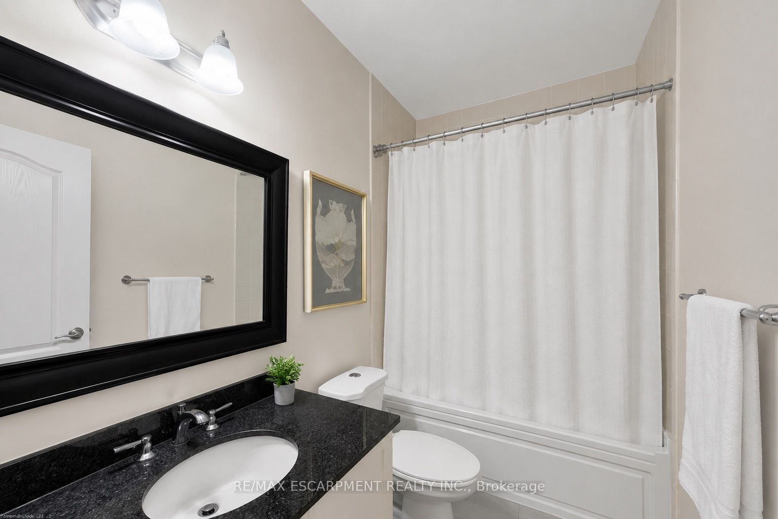 3353 Liptay Avenue 17 Property Photo 17
