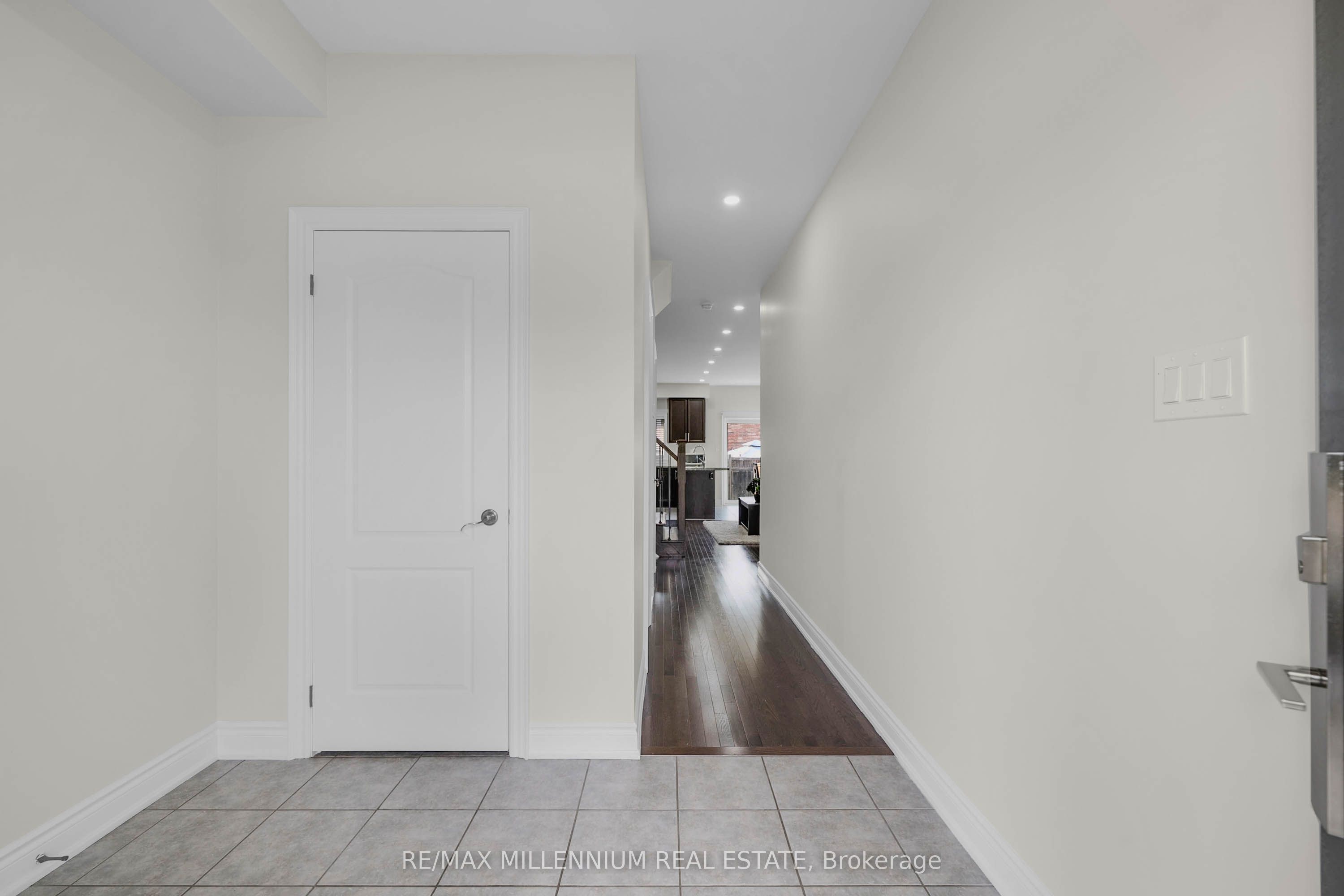 18 Brussels Avenue Property Photo 12