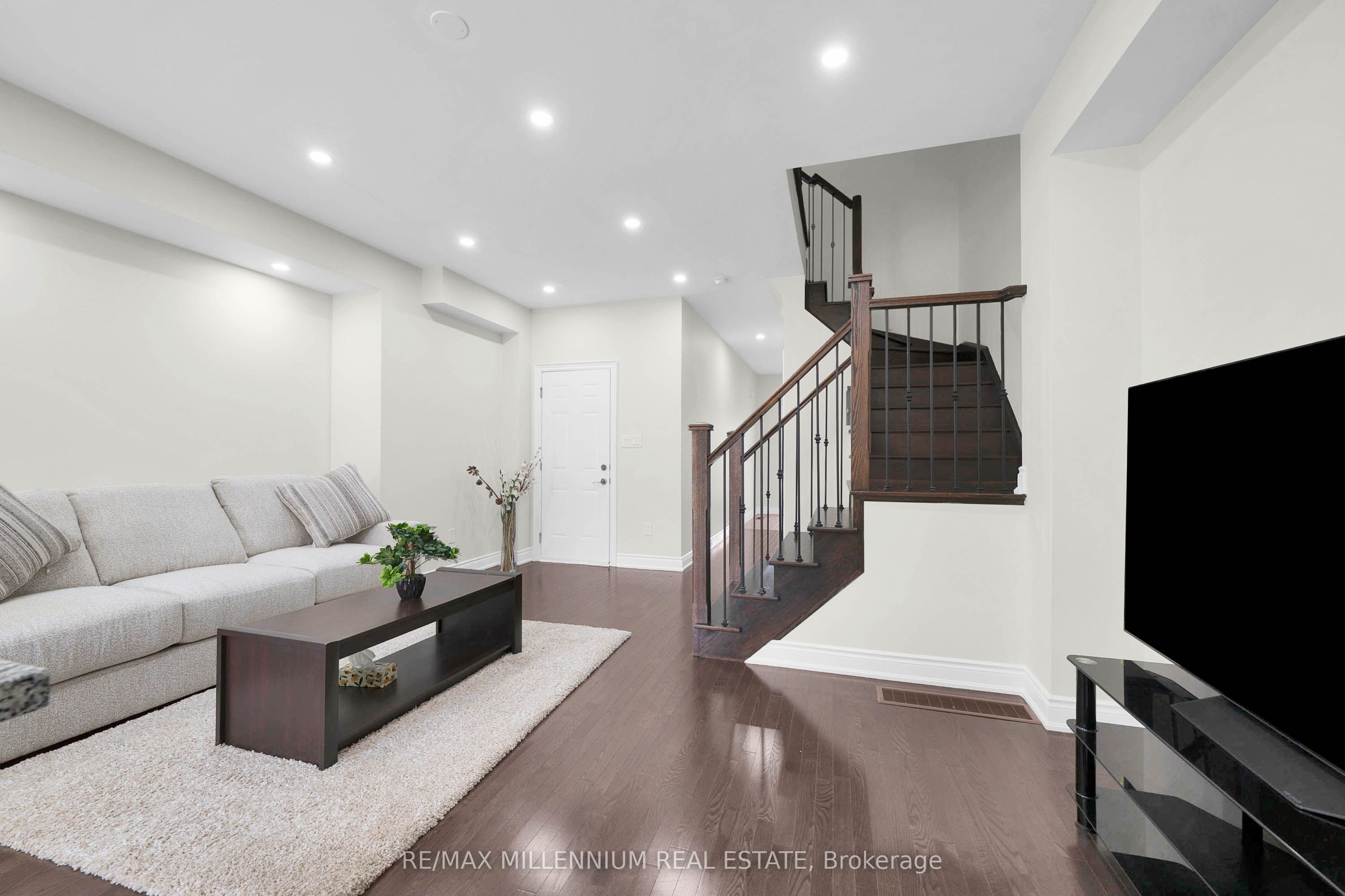 18 Brussels Avenue Property Photo 14