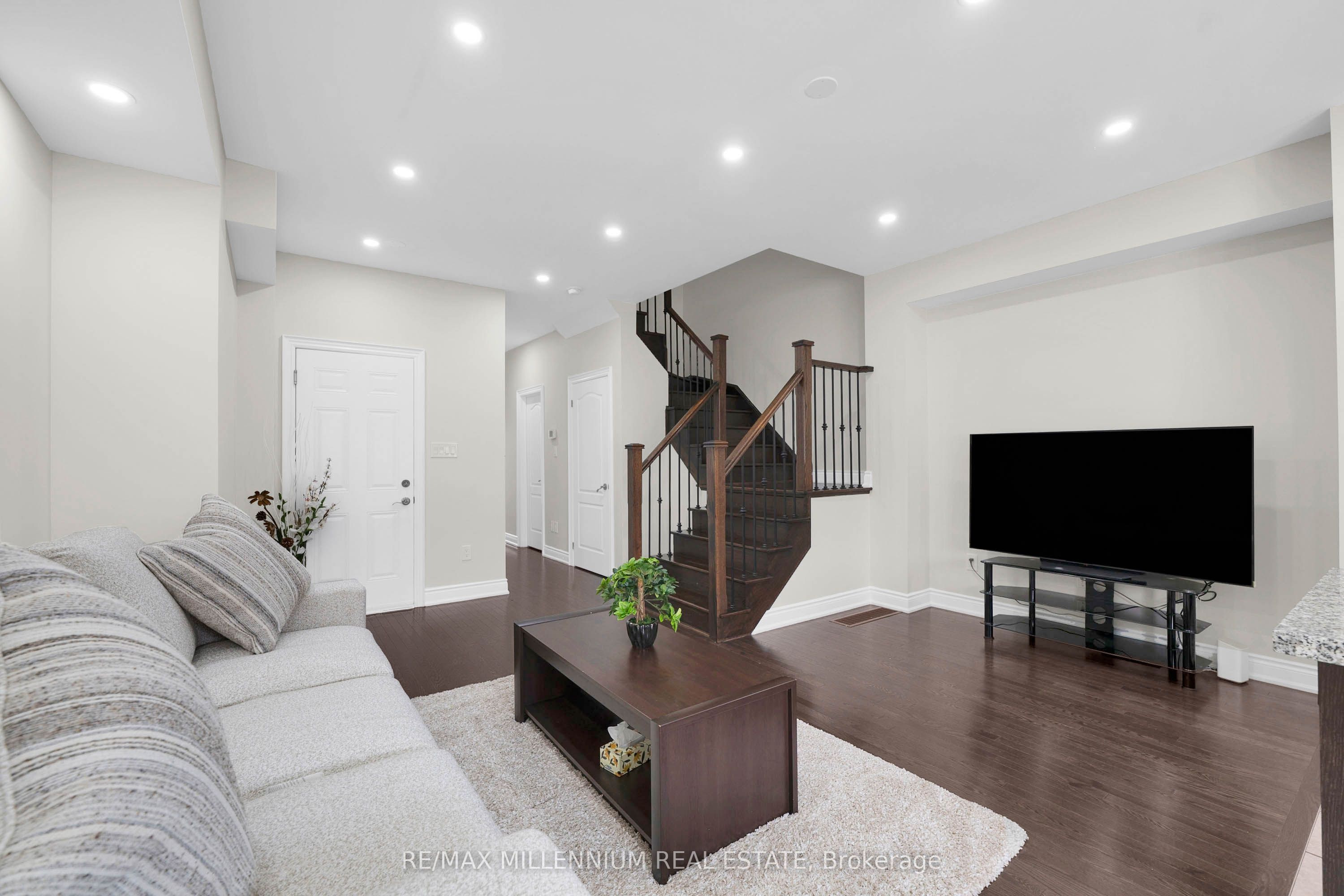 18 Brussels Avenue Property Photo 15