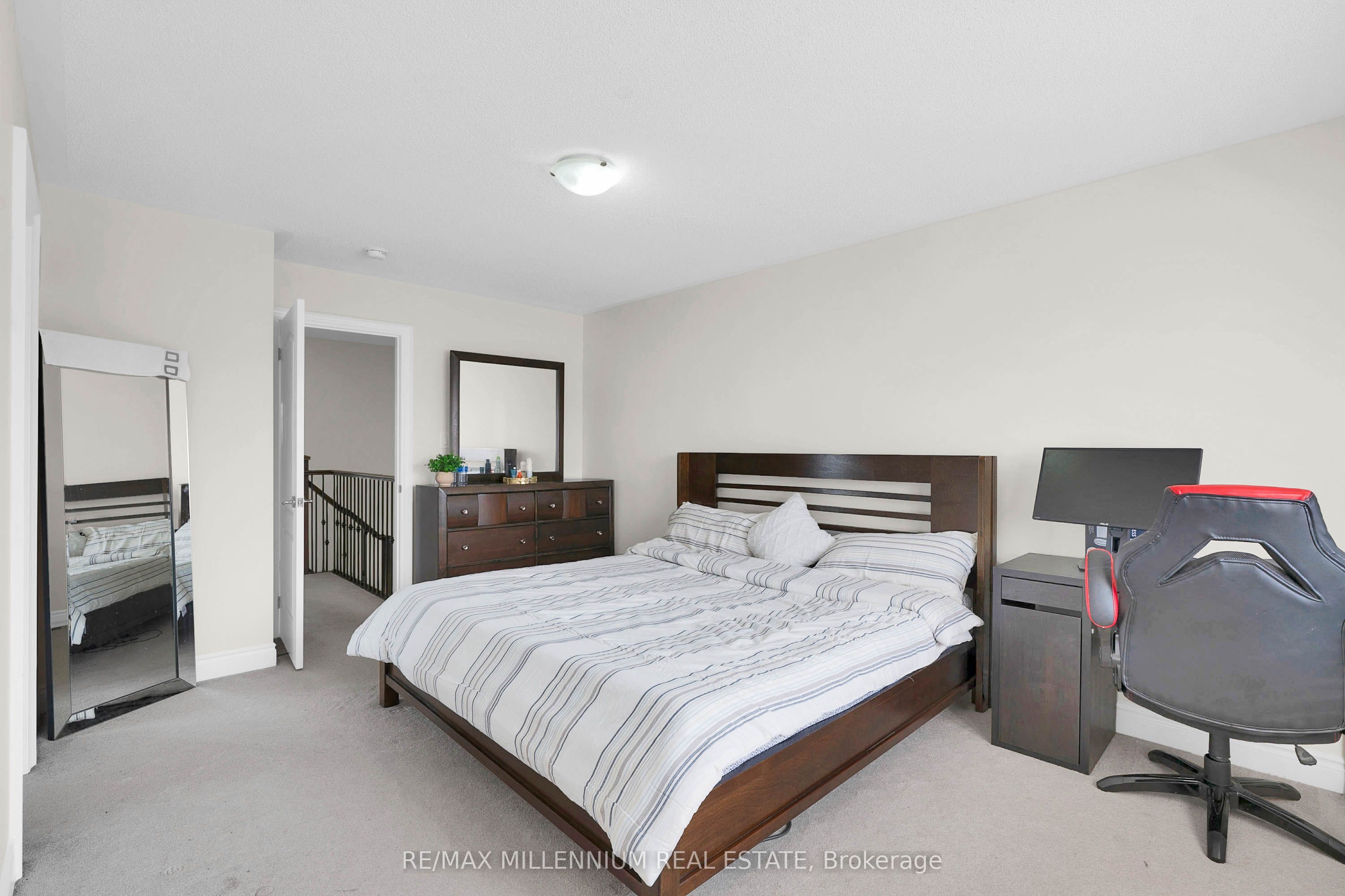 18 Brussels Avenue Property Photo 24