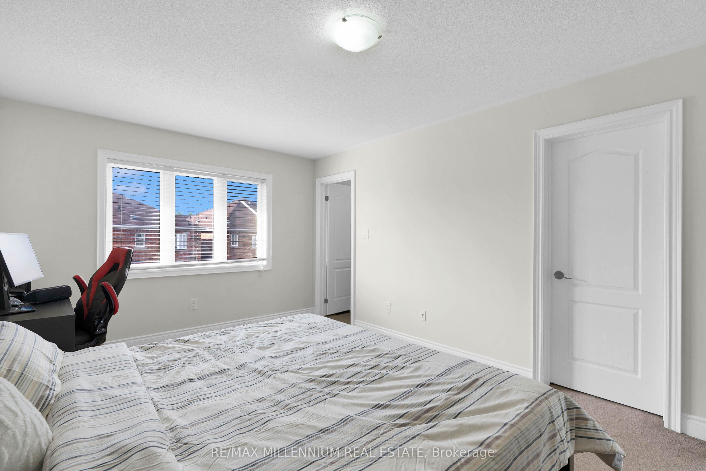 18 Brussels Avenue Property Photo 25