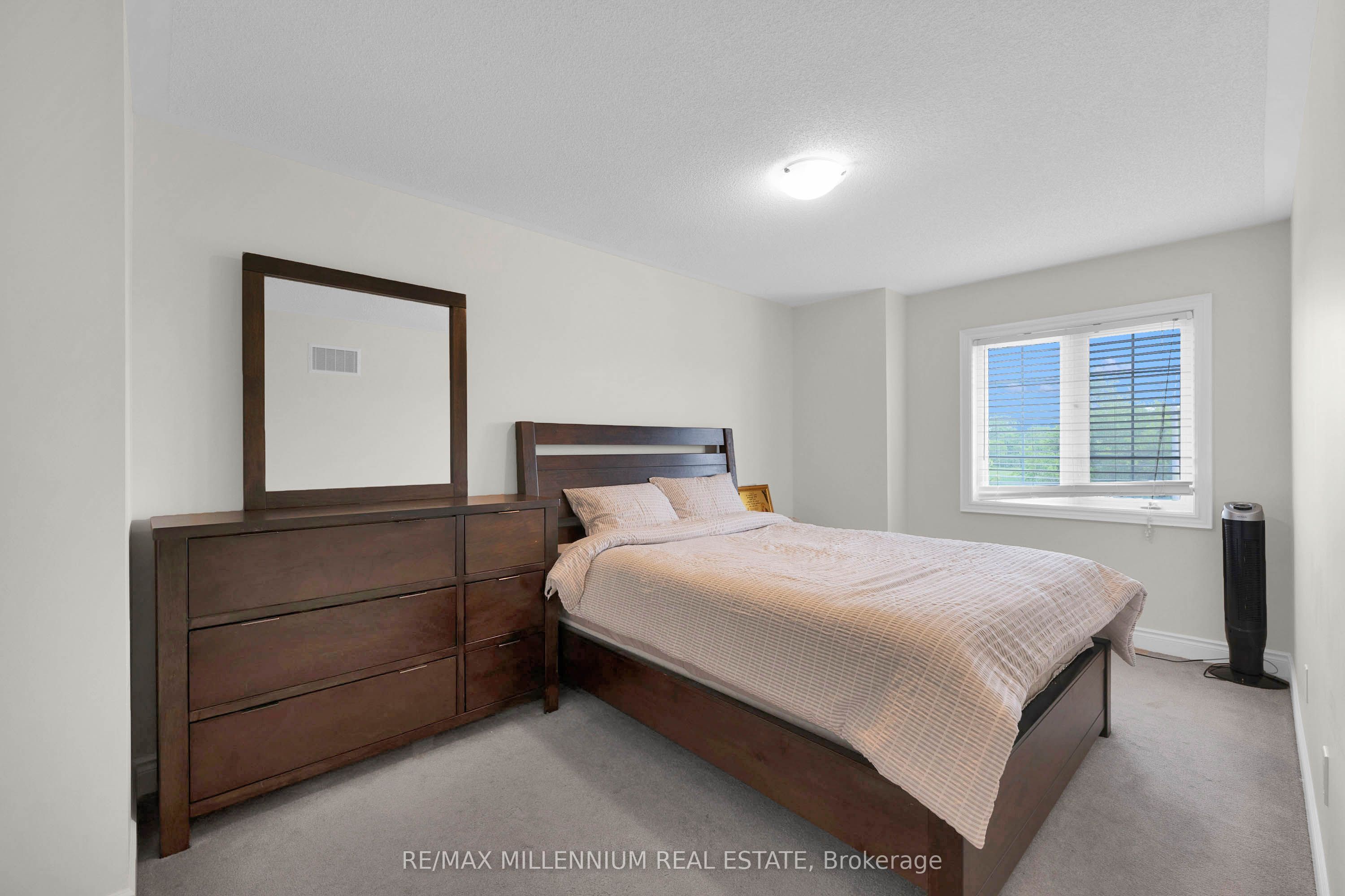 18 Brussels Avenue Property Photo 29