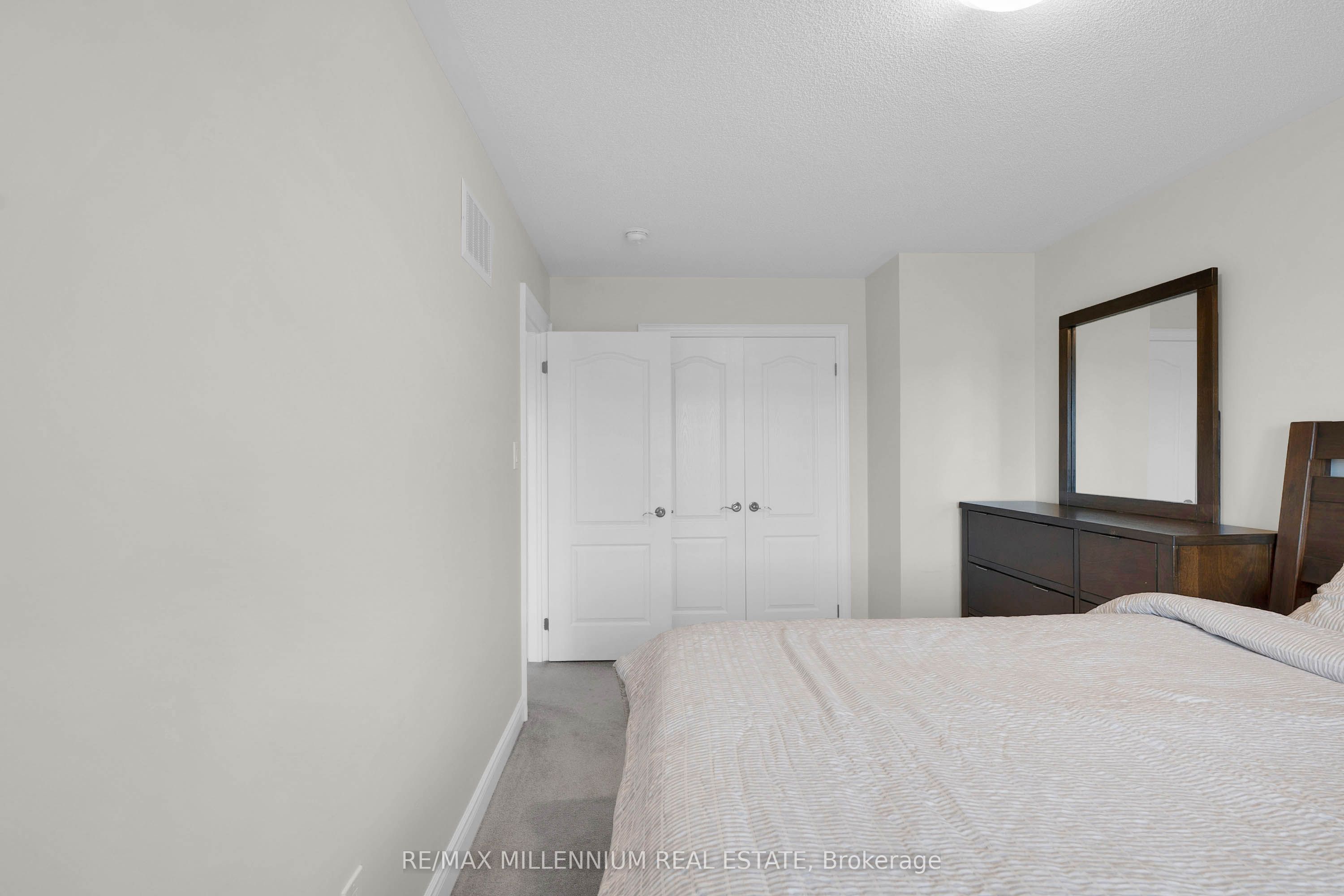 18 Brussels Avenue Property Photo 30