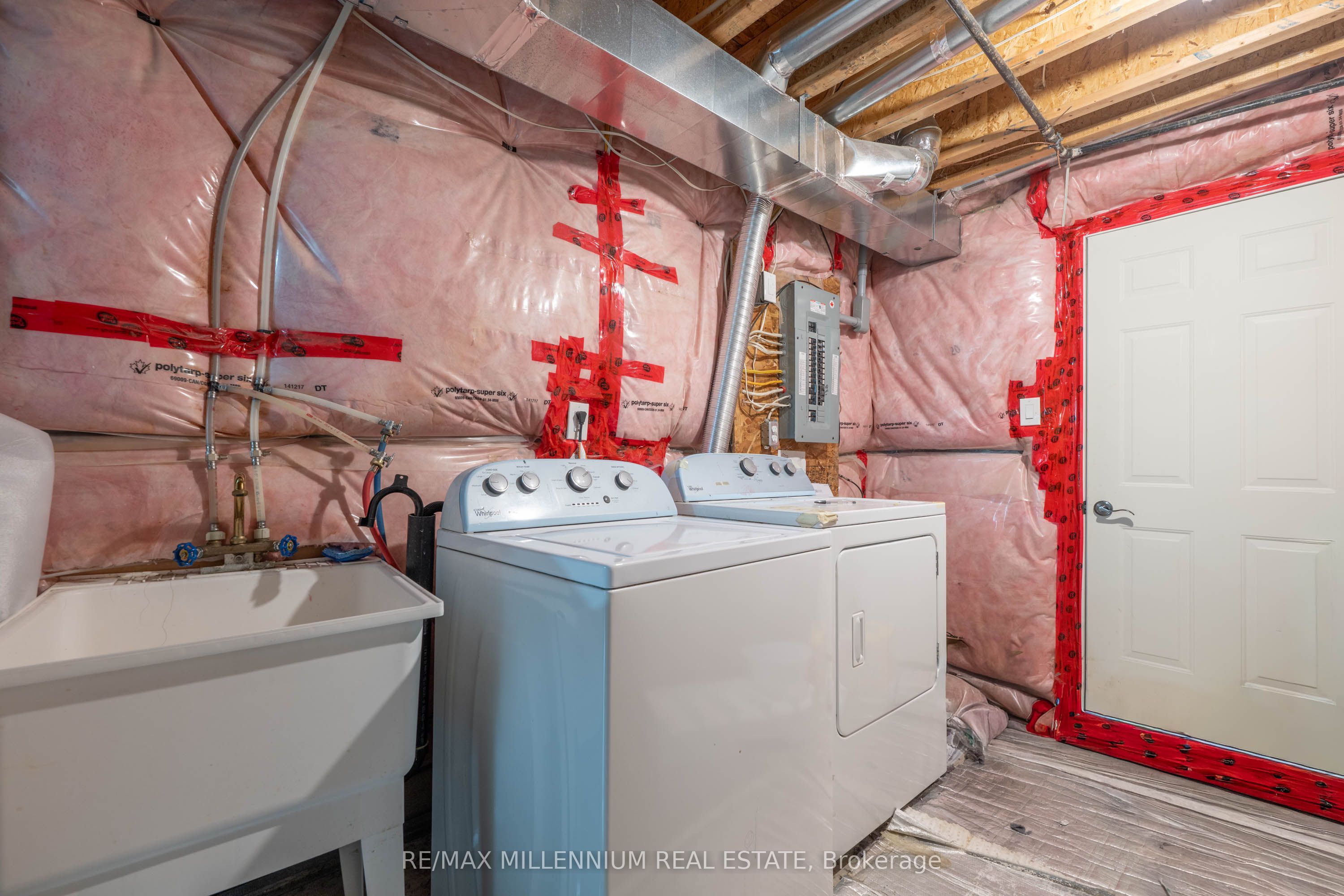 18 Brussels Avenue Property Photo 36