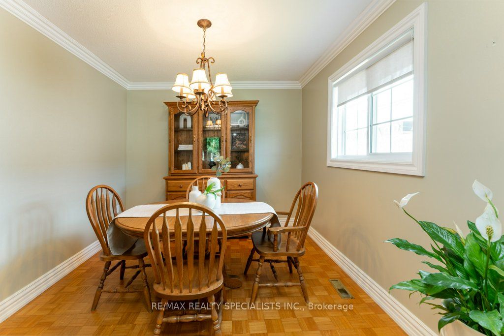 330 Hickory Circle Property Photo 5