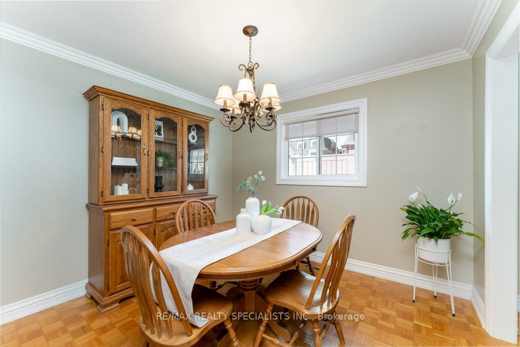 330 Hickory Circle Property Photo 6