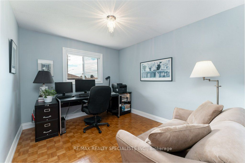 330 Hickory Circle Property Photo 16