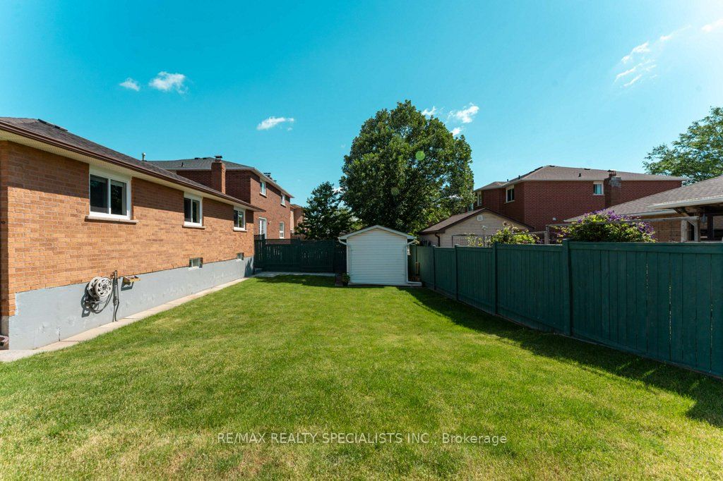 330 Hickory Circle Property Photo 34