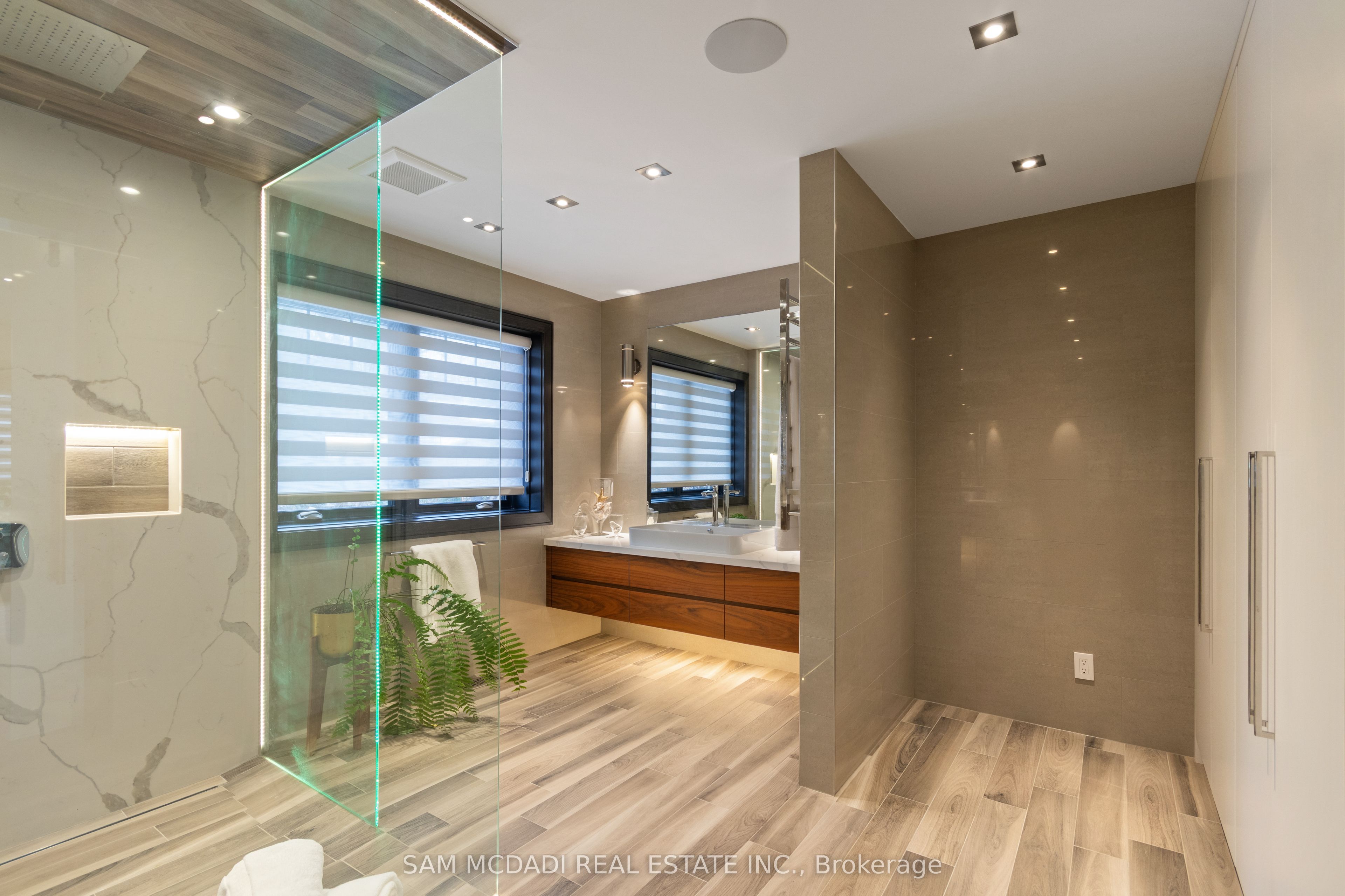 1031 Welwyn Drive Property Photo 18