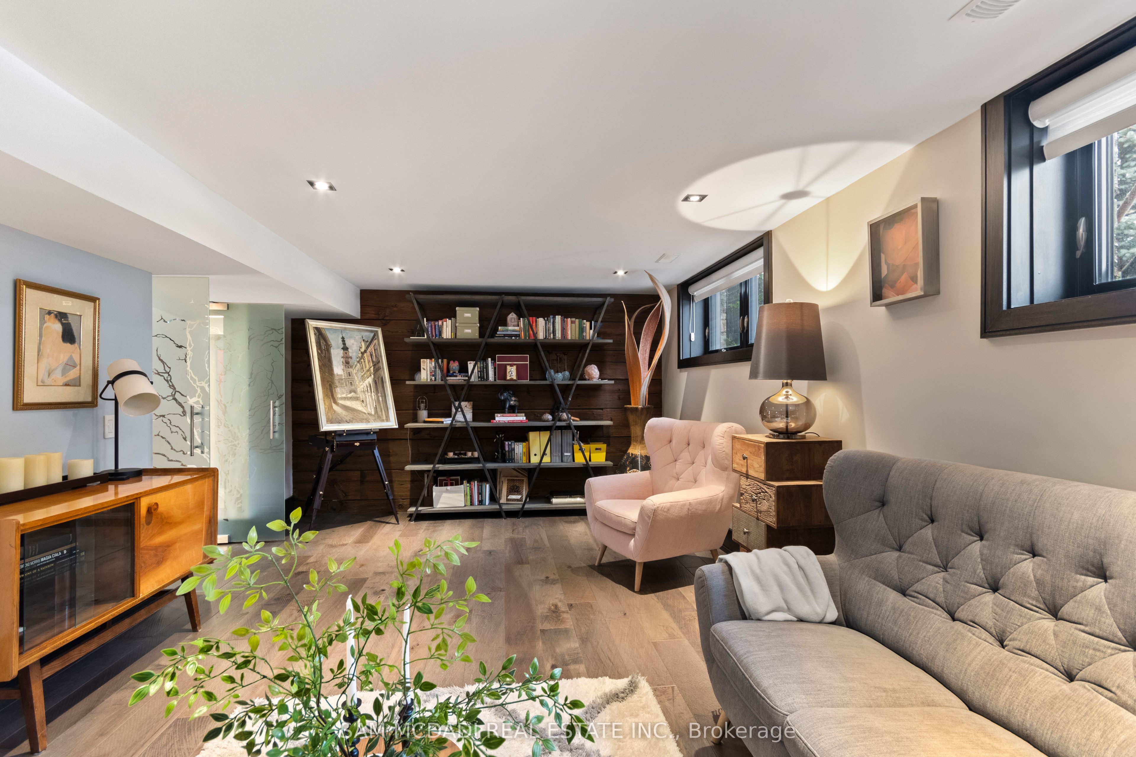 1031 Welwyn Drive Property Photo 43