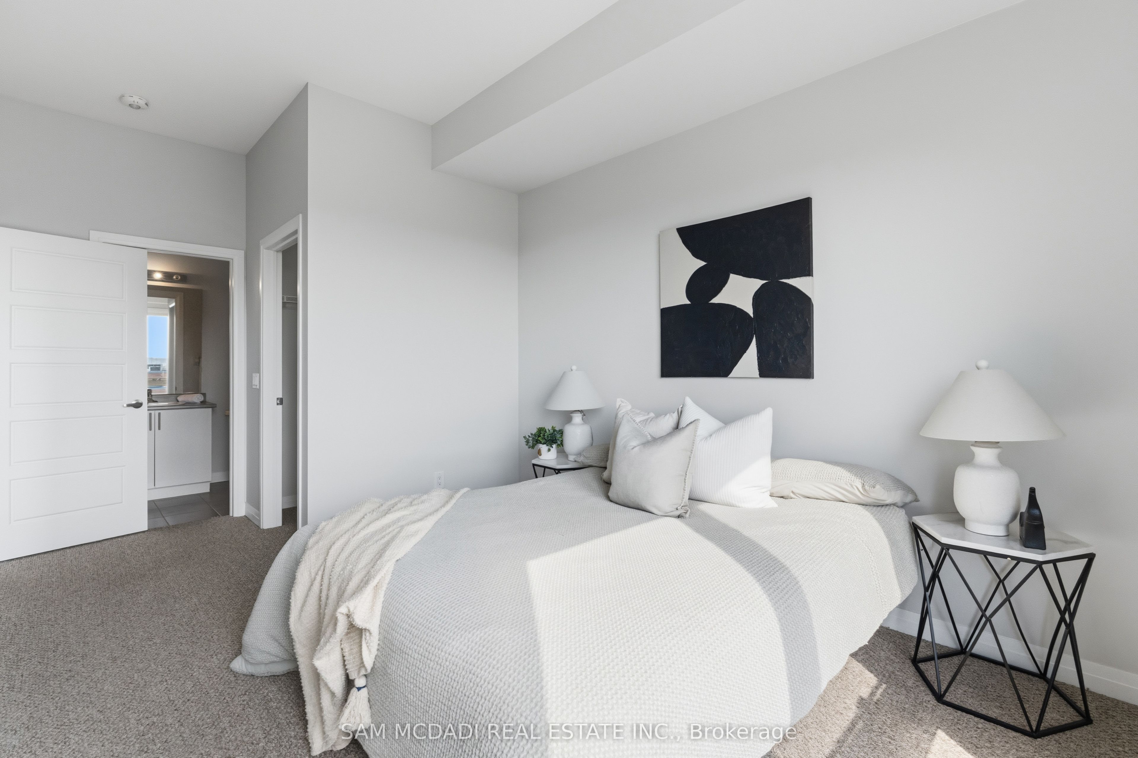 1208 Main Street E 201 Property Photo 14