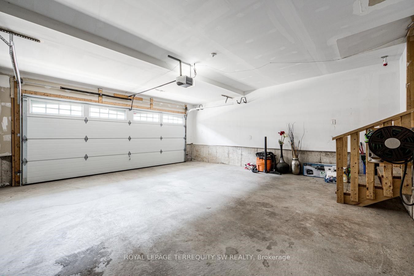 248 Ellen Davidson Drive Property Photo 13