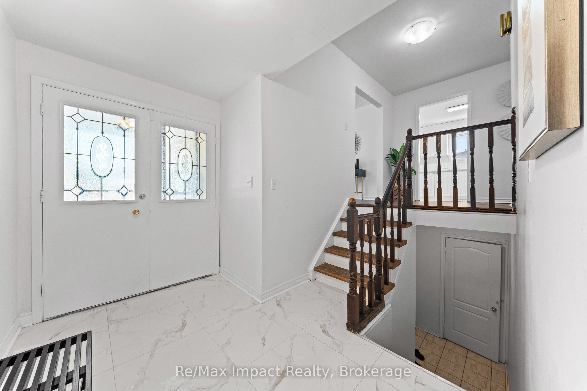 3874 Brandon Gate Drive Property Photo 2