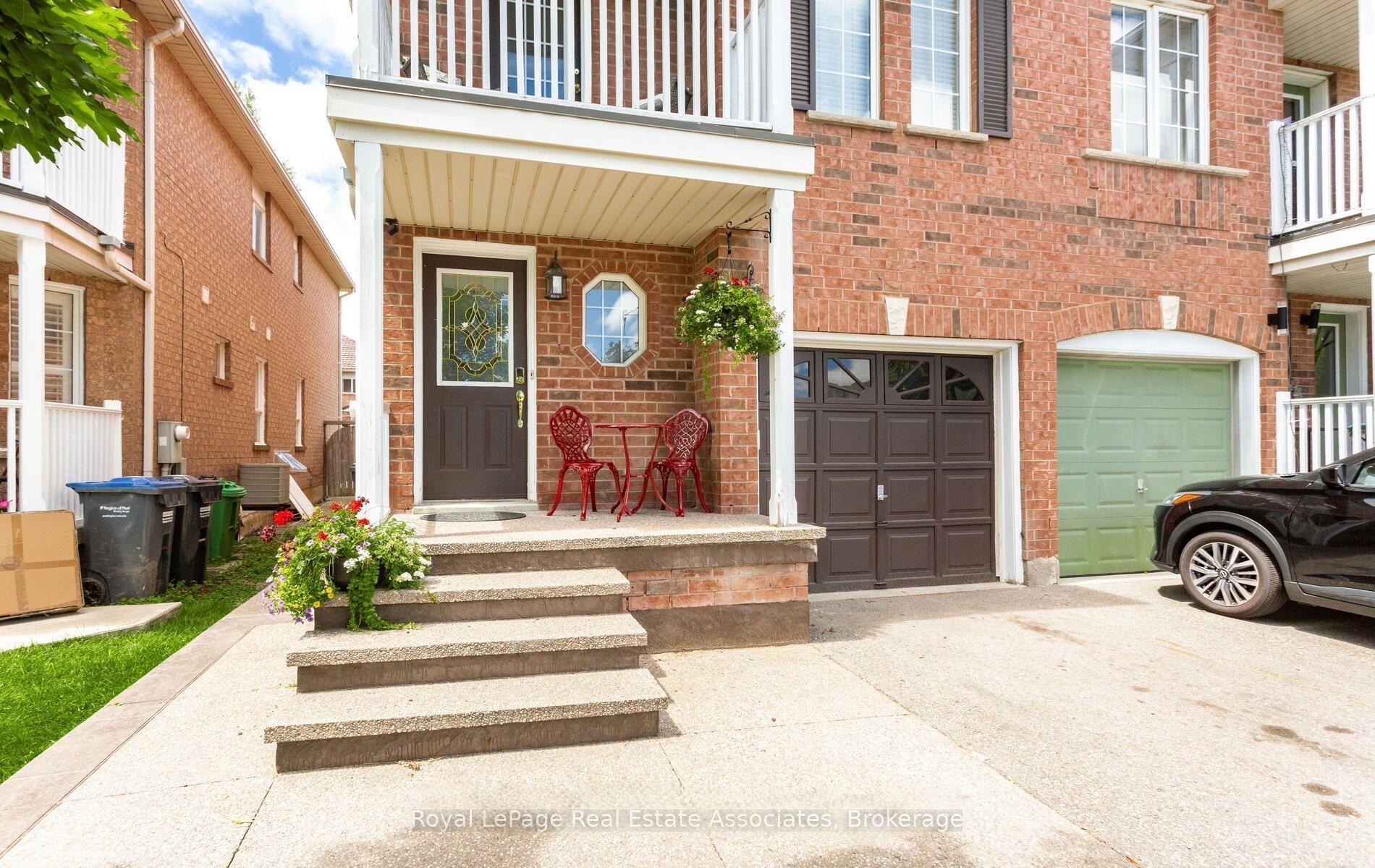116 Lake Louise Drive Lower Property Photo 1
