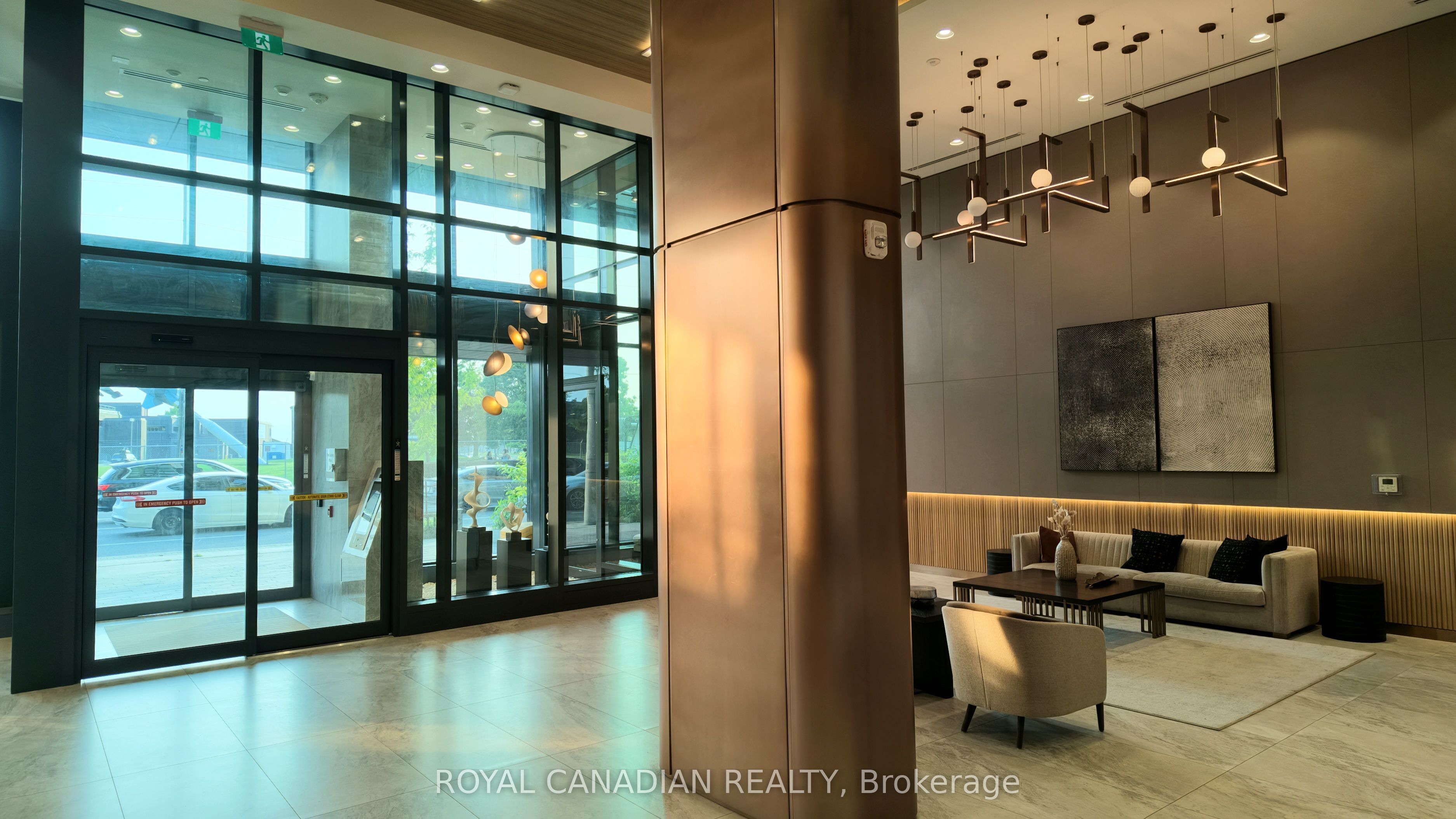 1100 Sheppard Avenue W Ph06 Property Photo 2