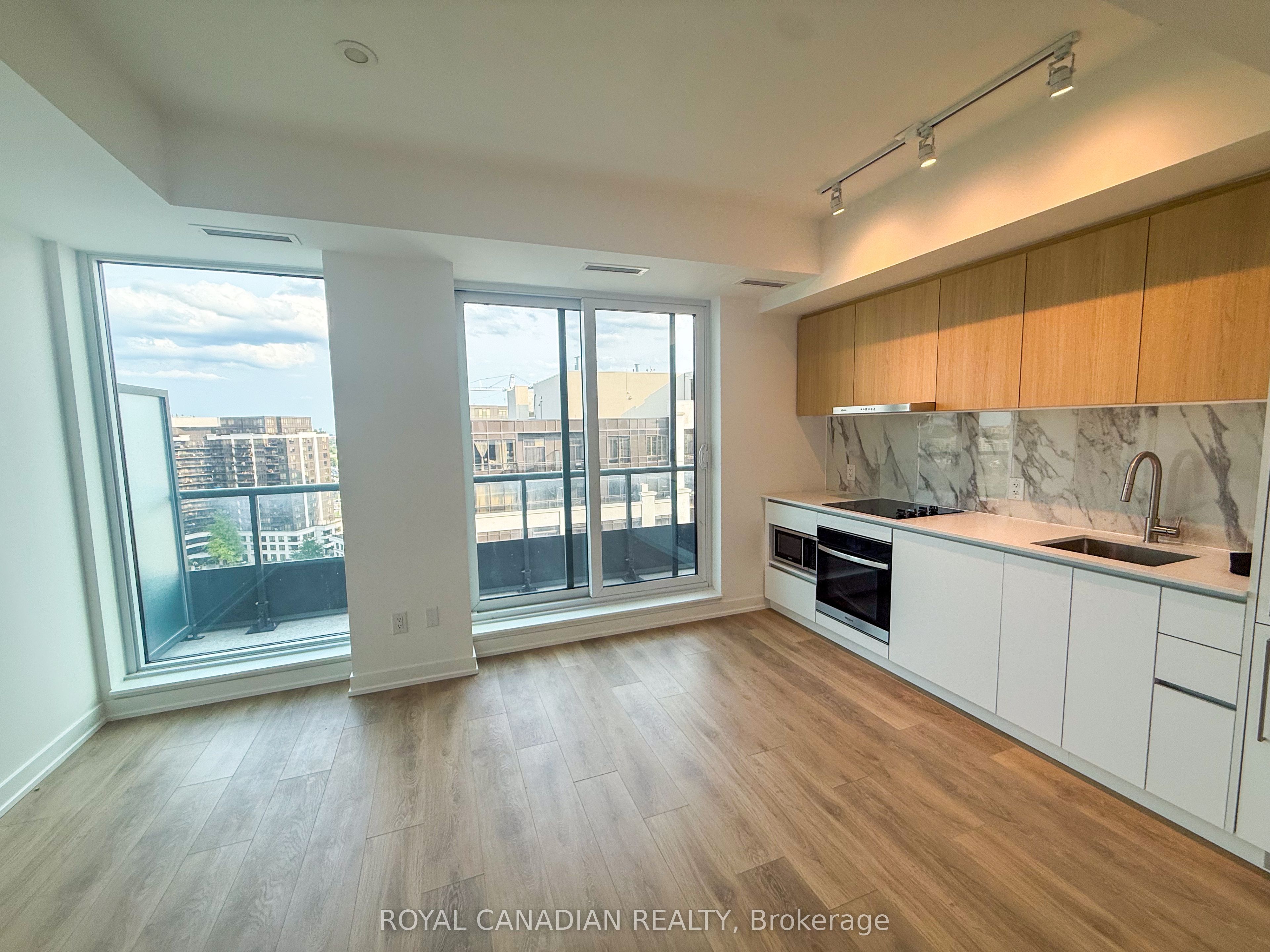 1100 Sheppard Avenue W Ph06 Property Photo 8