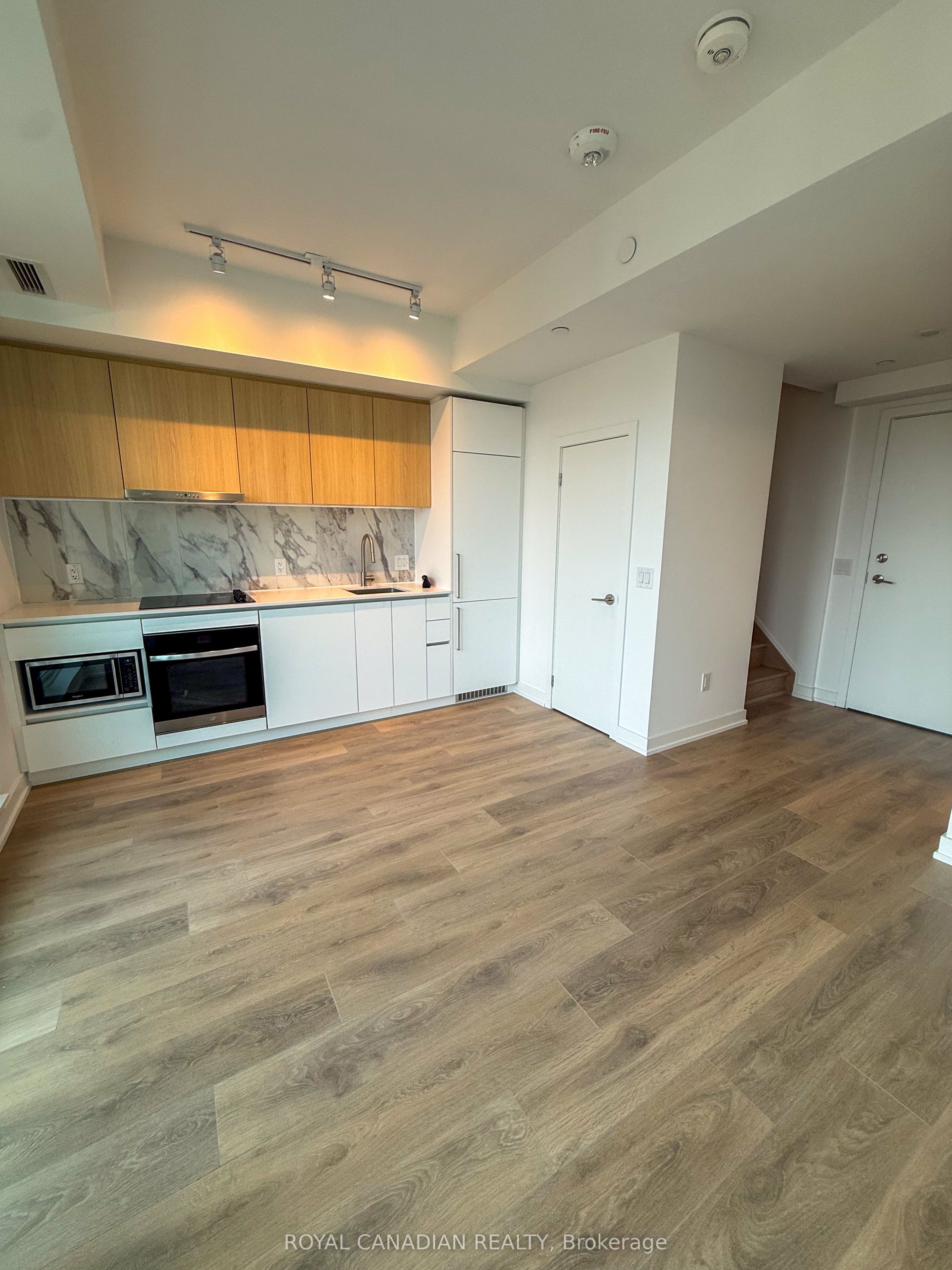 1100 Sheppard Avenue W Ph06 Property Photo 9