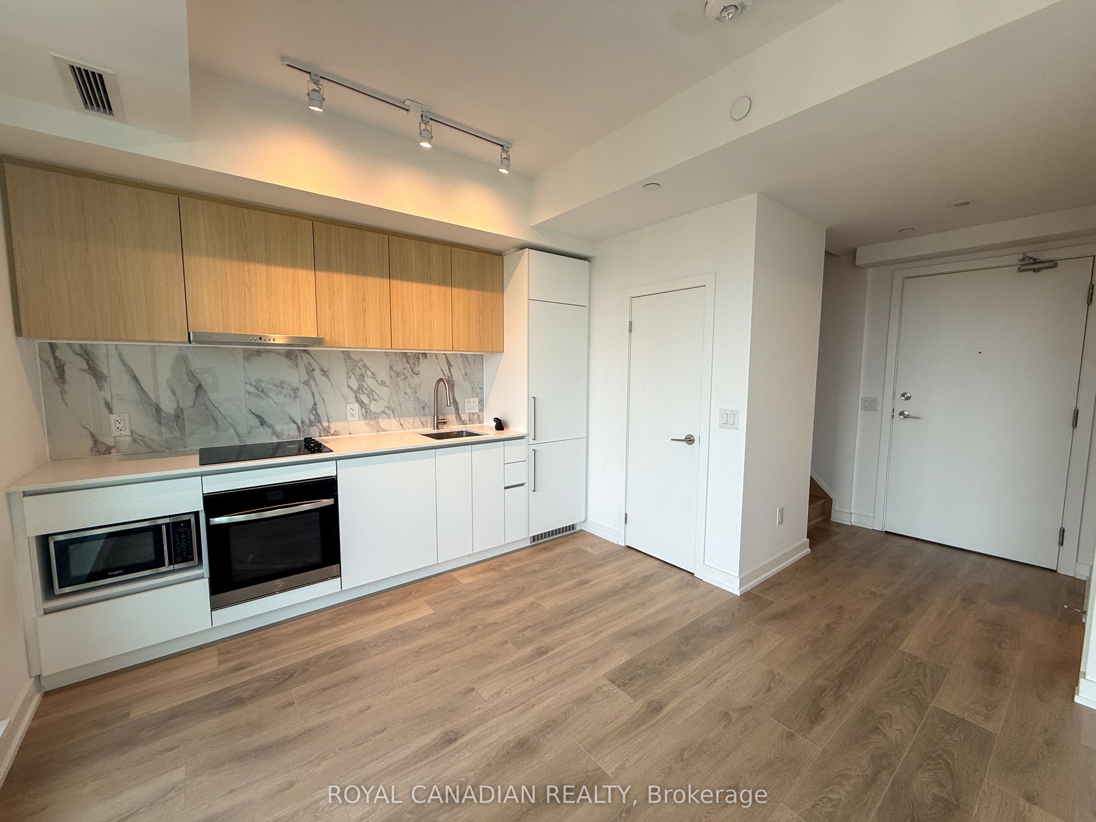1100 Sheppard Avenue W Ph06 Property Photo 11
