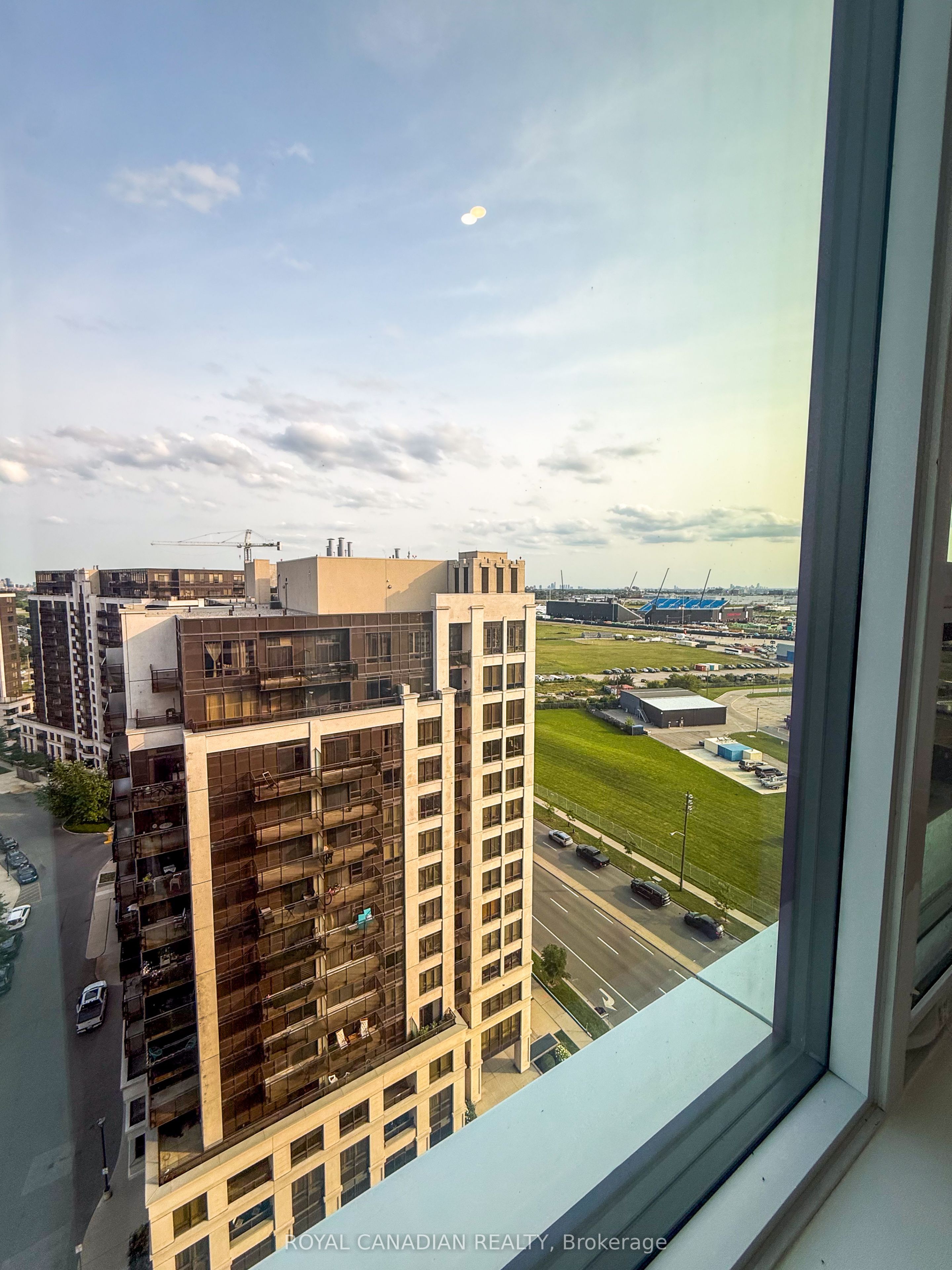 1100 Sheppard Avenue W Ph06 Property Photo 25