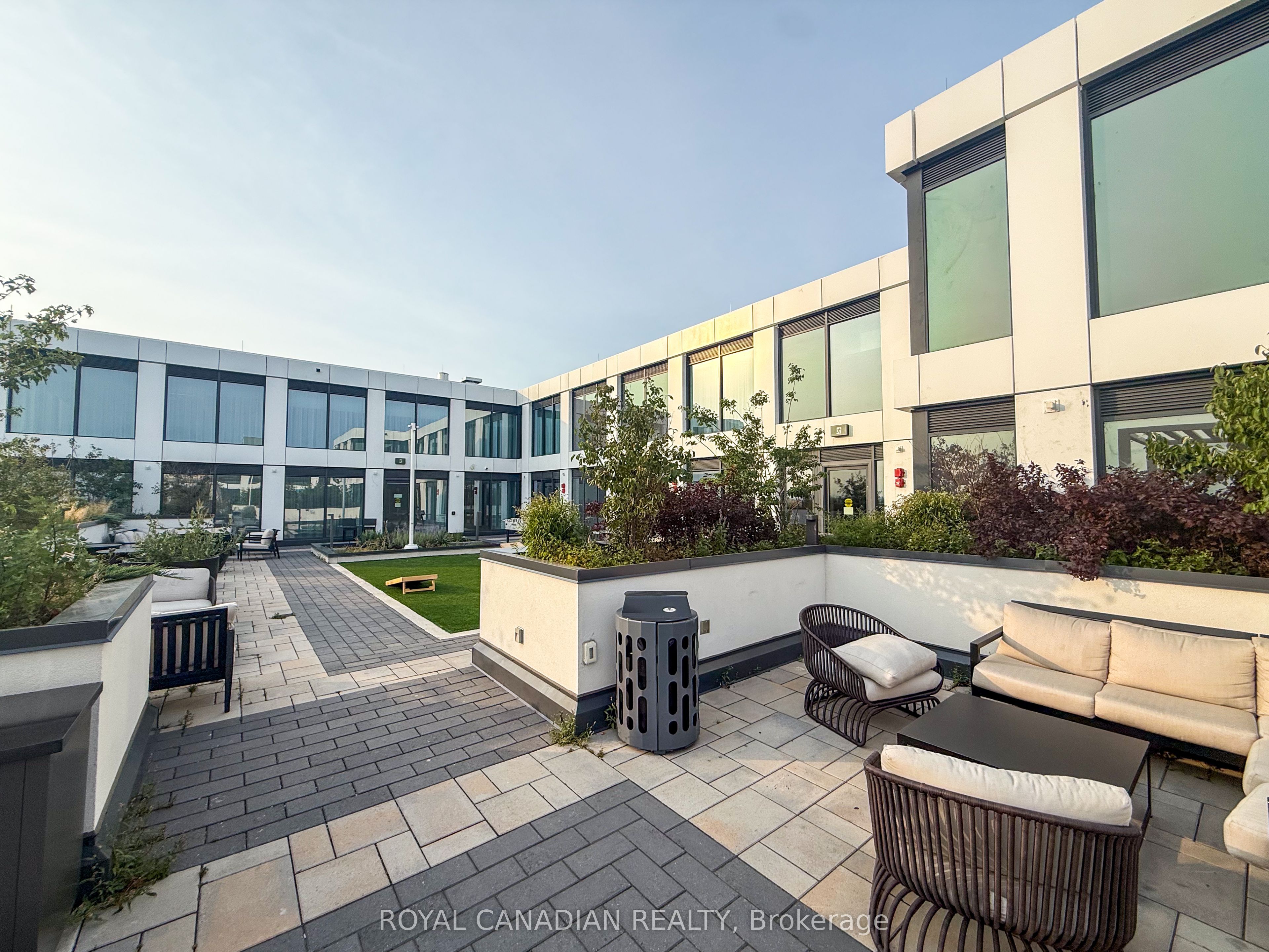 1100 Sheppard Avenue W Ph06 Property Photo 43