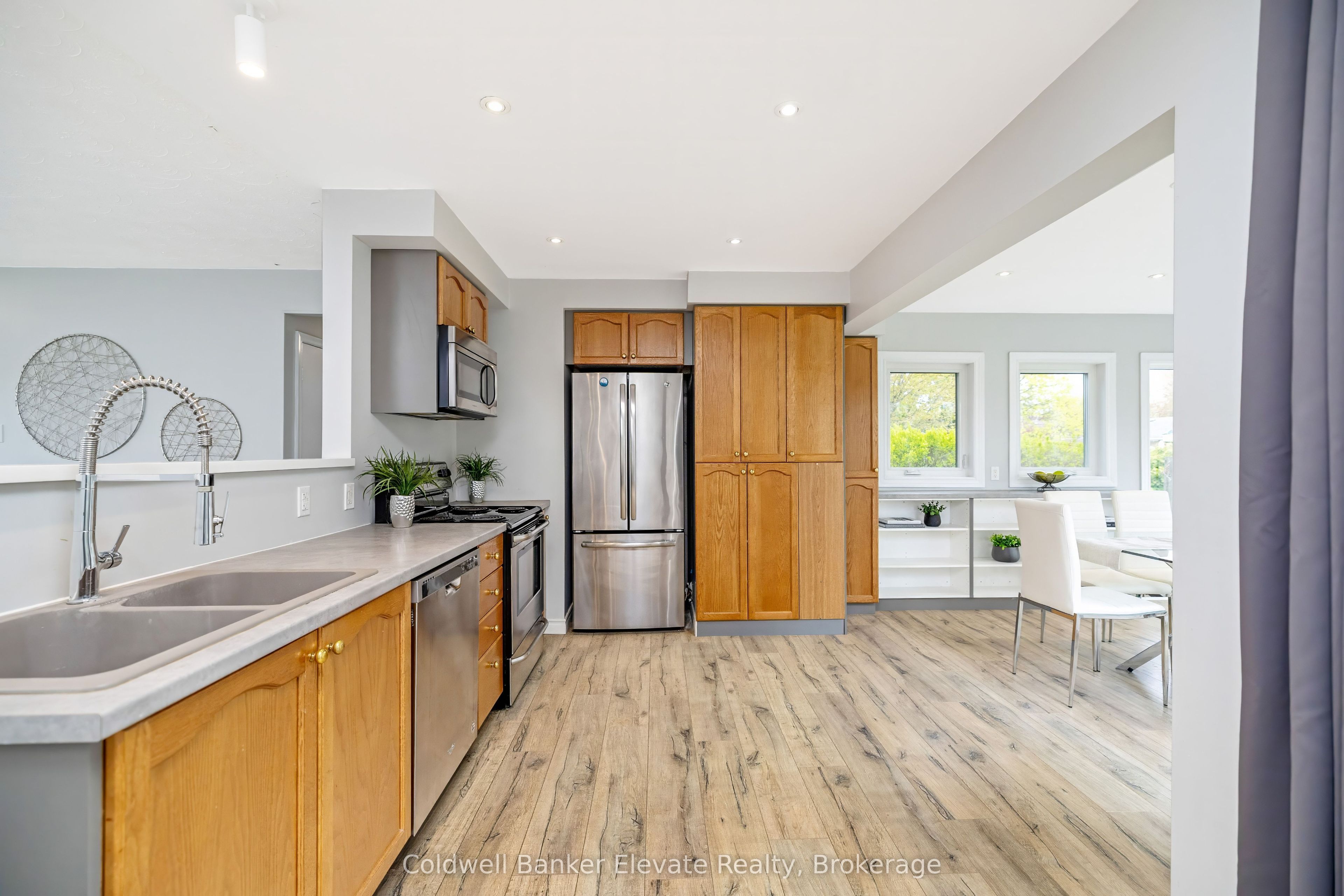 39 Mcgilvray Crescent Property Photo 14