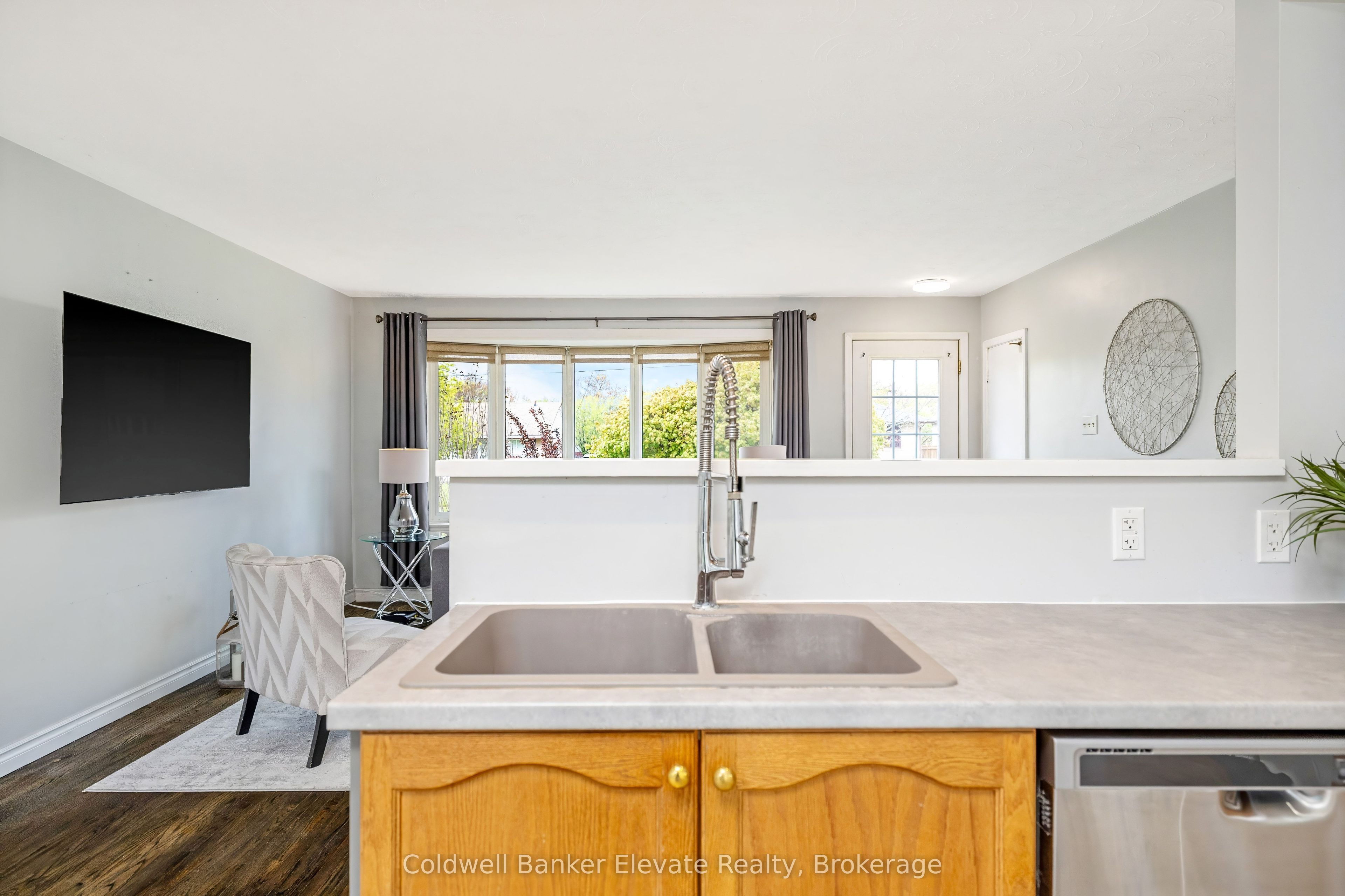 39 Mcgilvray Crescent Property Photo 16