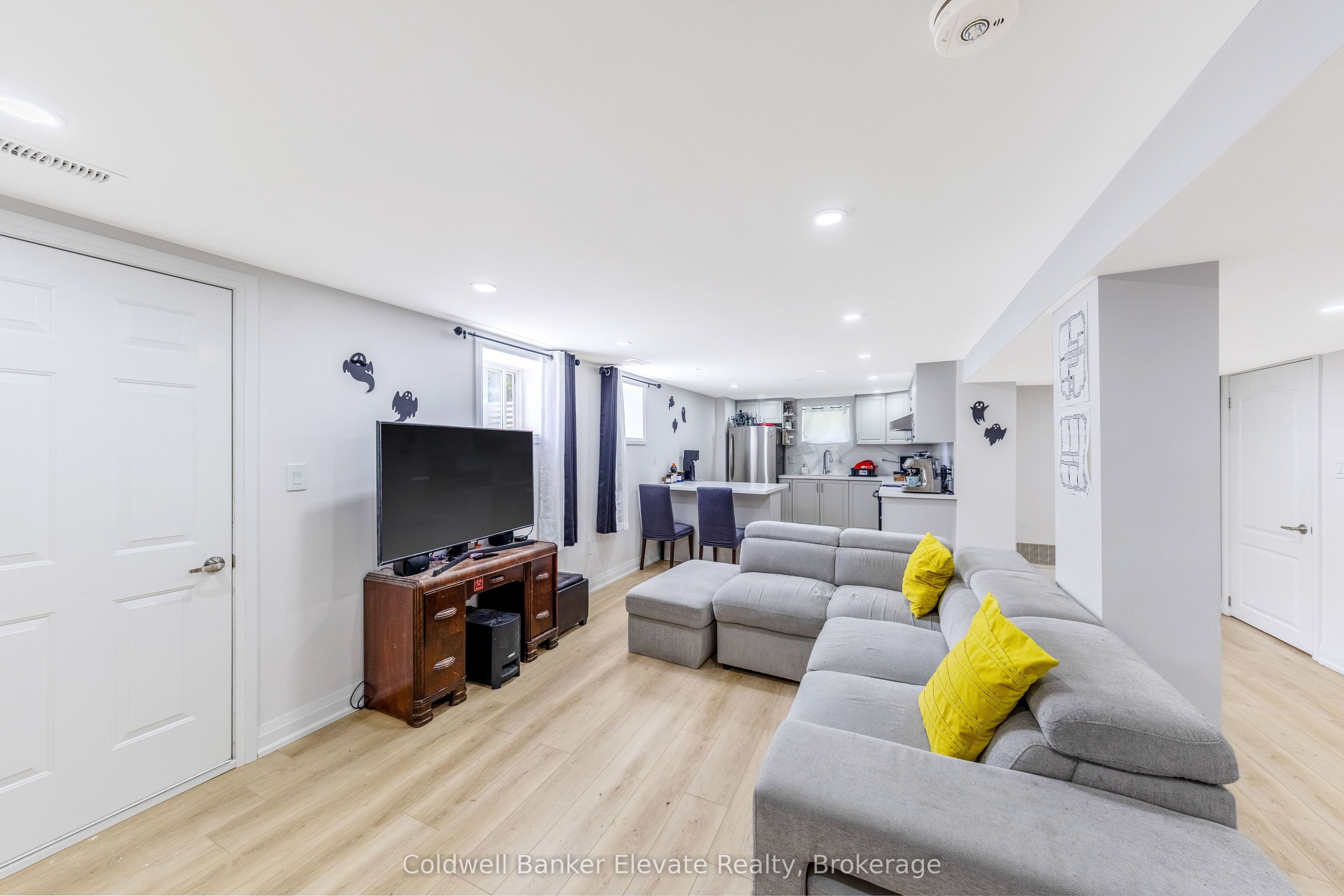 39 Mcgilvray Crescent Property Photo 26