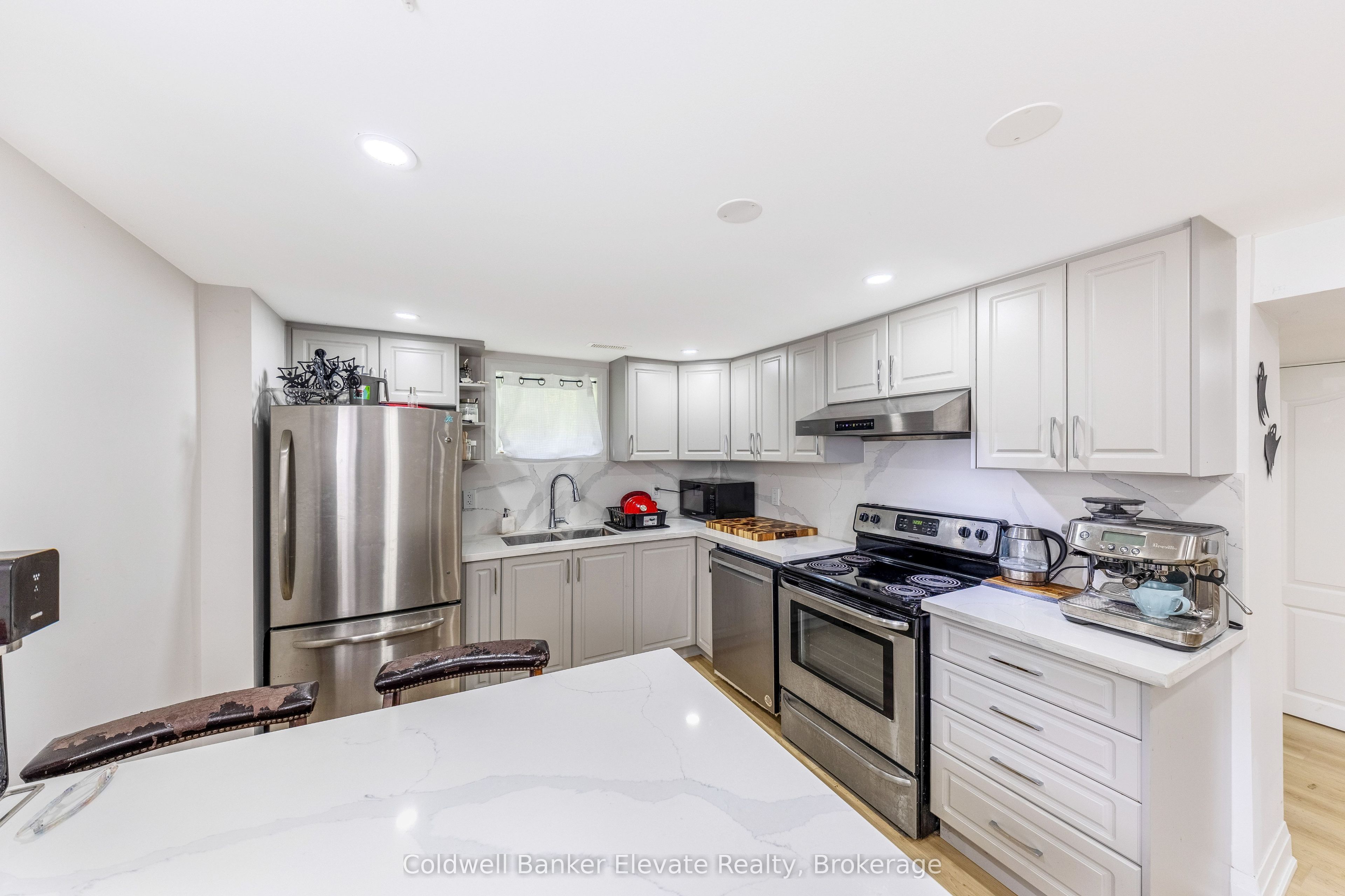 39 Mcgilvray Crescent Property Photo 29