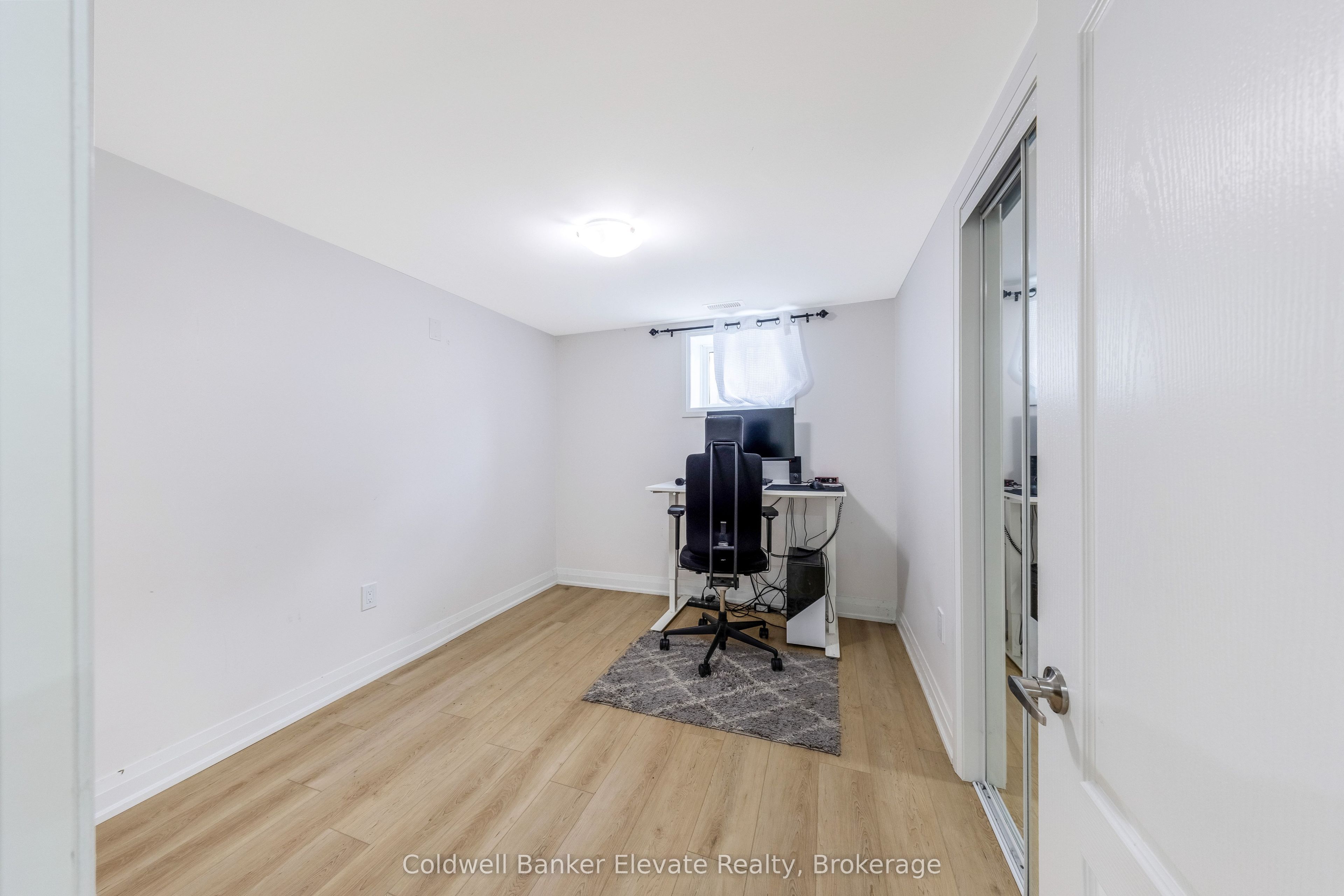 39 Mcgilvray Crescent Property Photo 32