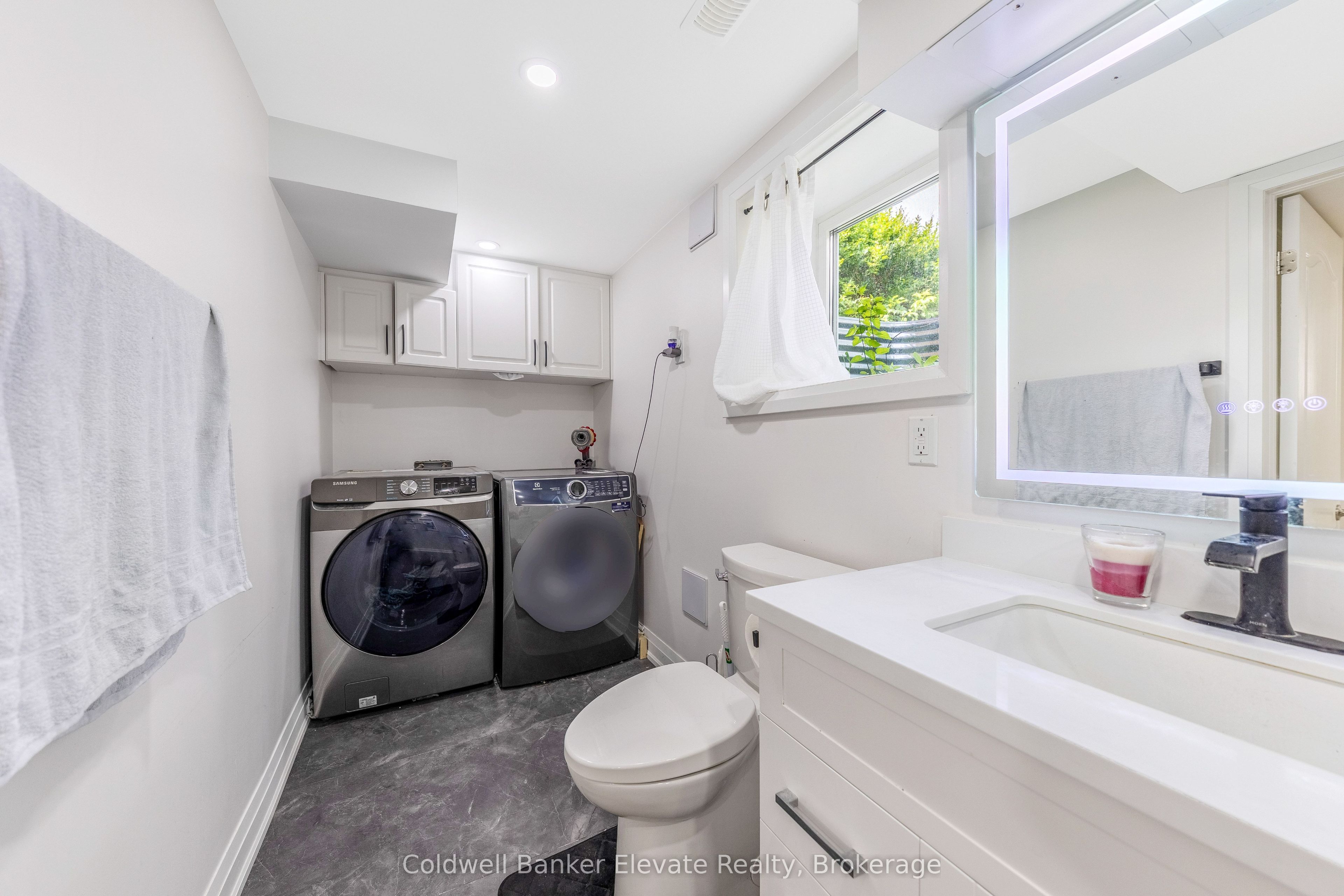 39 Mcgilvray Crescent Property Photo 36