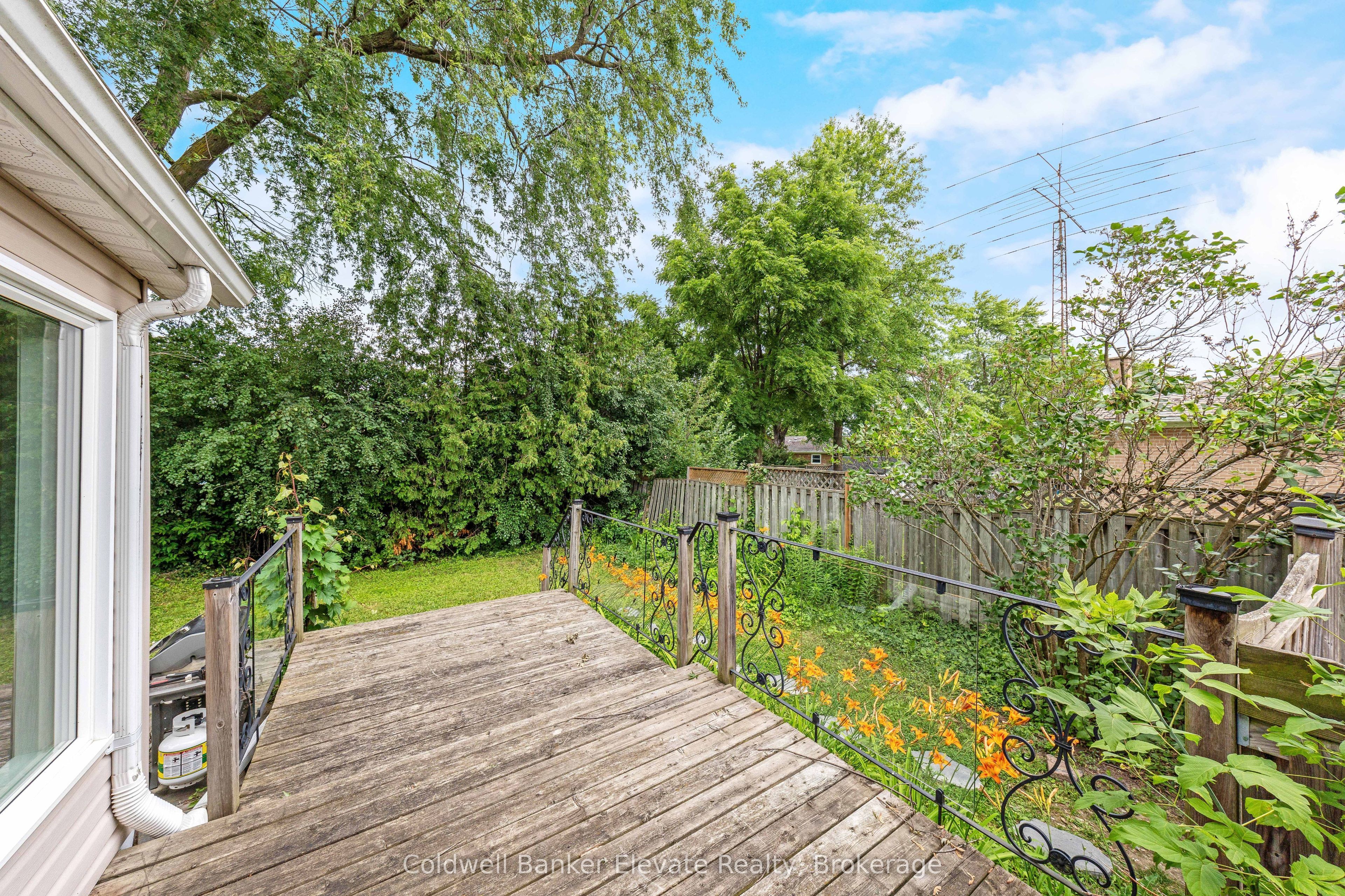 39 Mcgilvray Crescent Property Photo 44