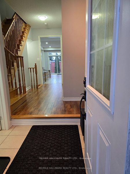 32 Kempenfelt Trail Property Photo 3