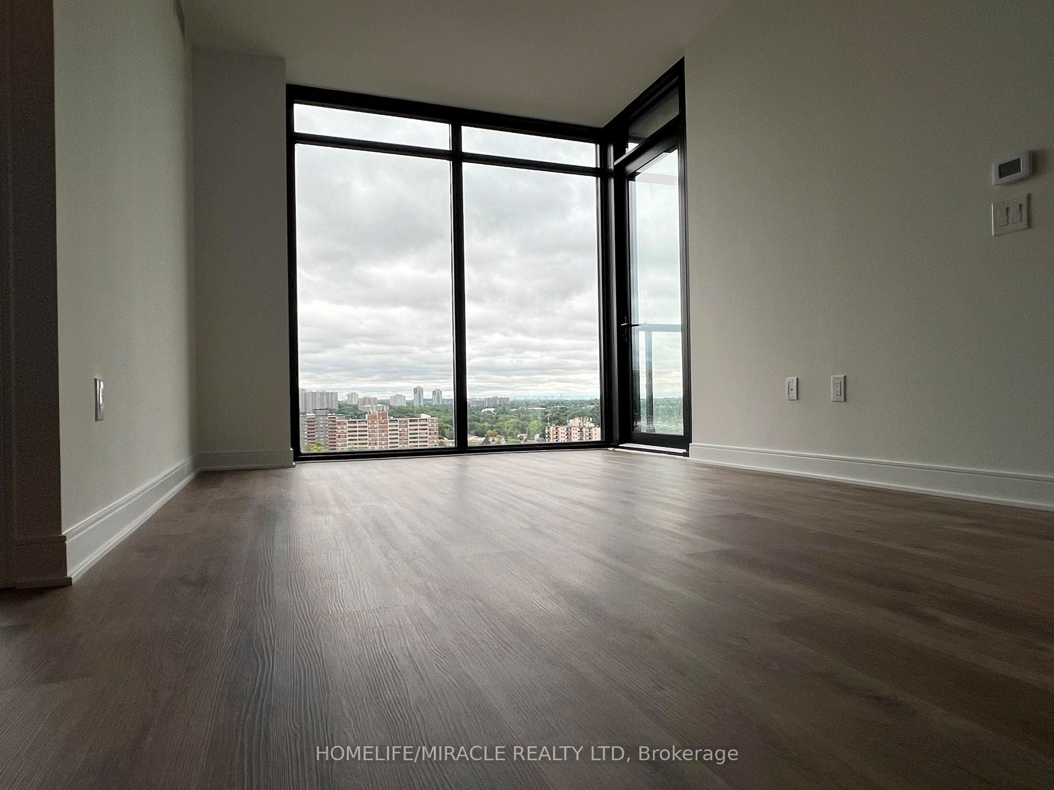 86 Dundas Street E 1603 Property Photo 6