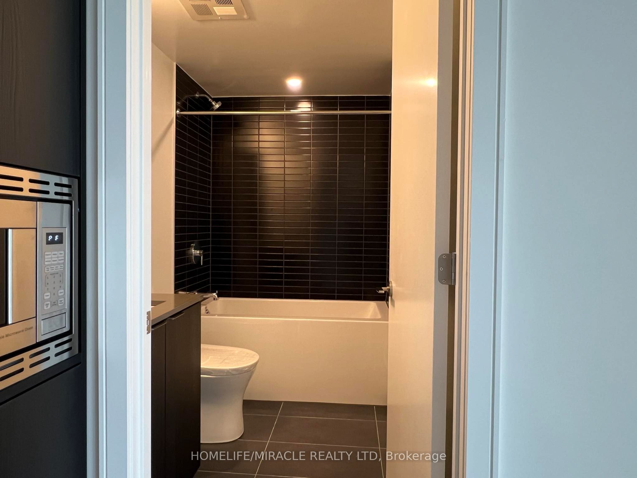 86 Dundas Street E 1603 Property Photo 17