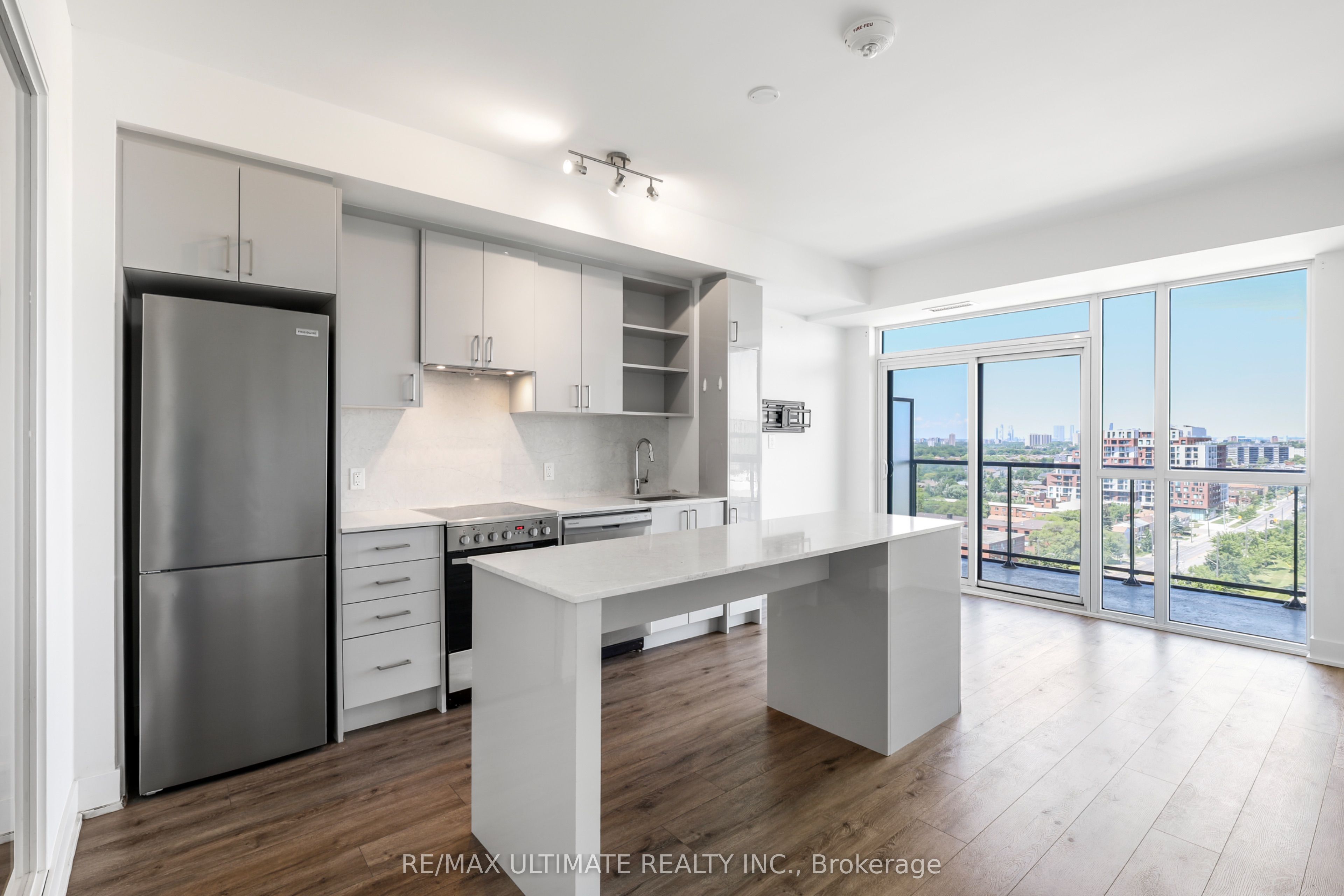 50 George Butchart Drive 906 Property Photo 15