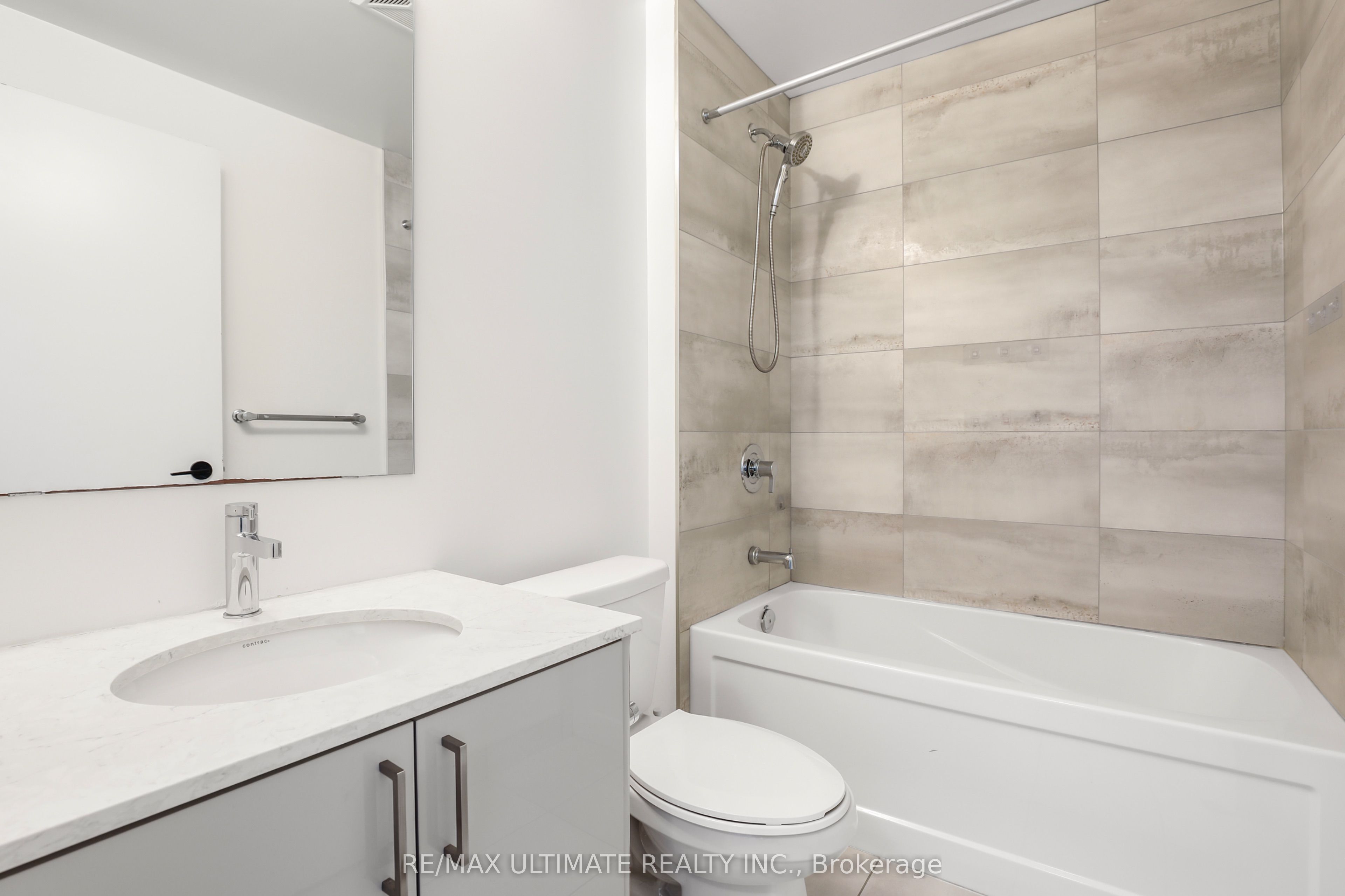 50 George Butchart Drive 906 Property Photo 19