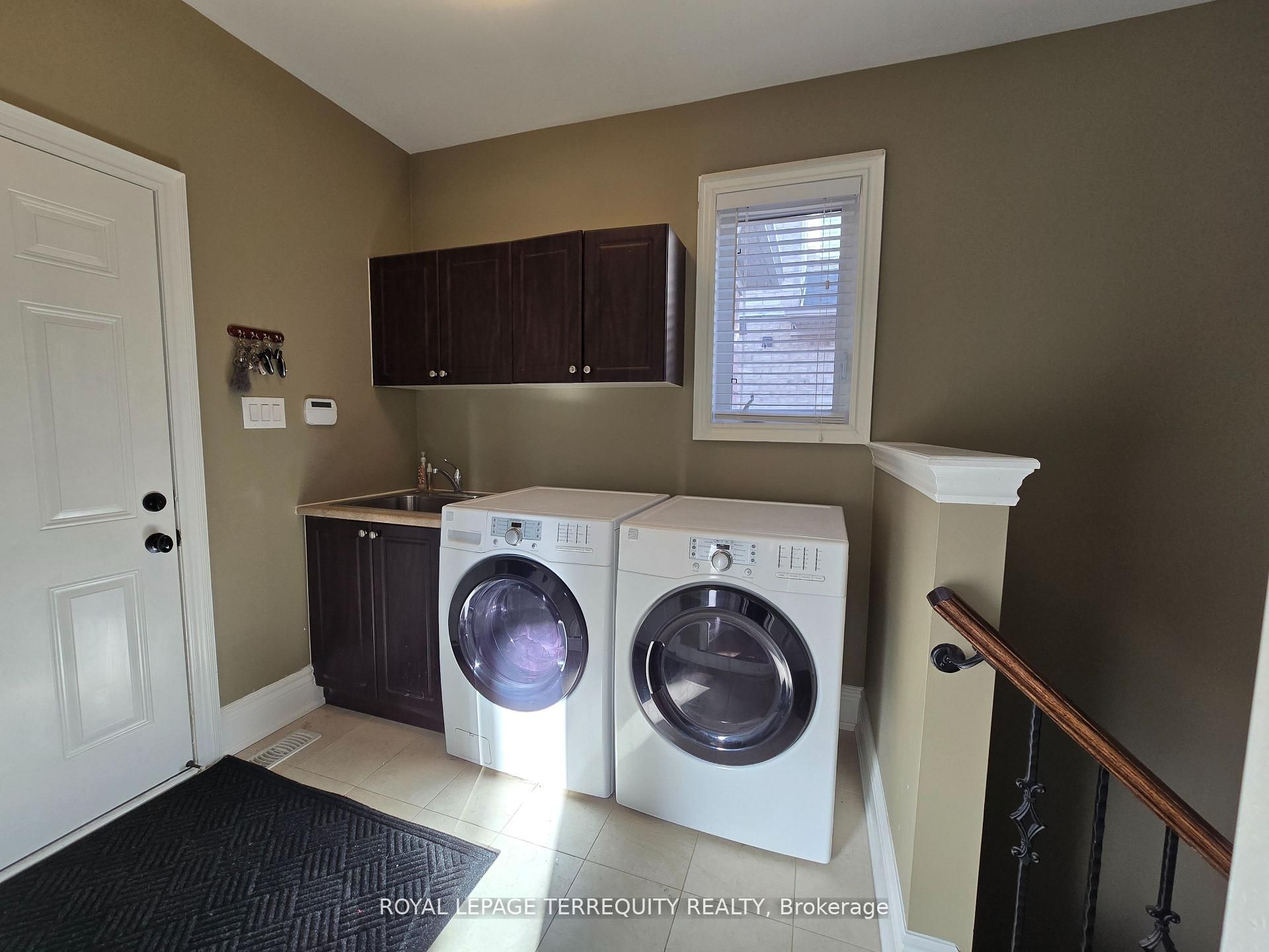 19 Black Diamond Crescent Property Photo 13