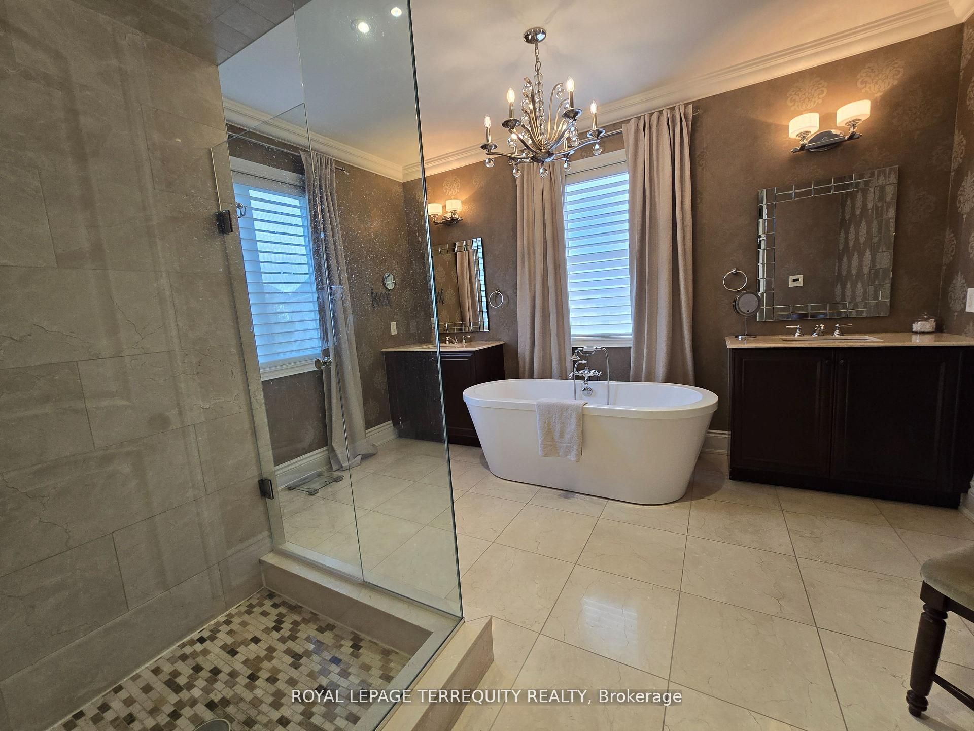 19 Black Diamond Crescent Property Photo 24