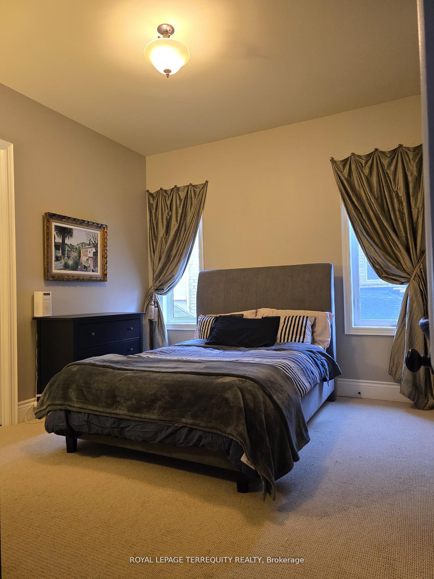 19 Black Diamond Crescent Property Photo 36
