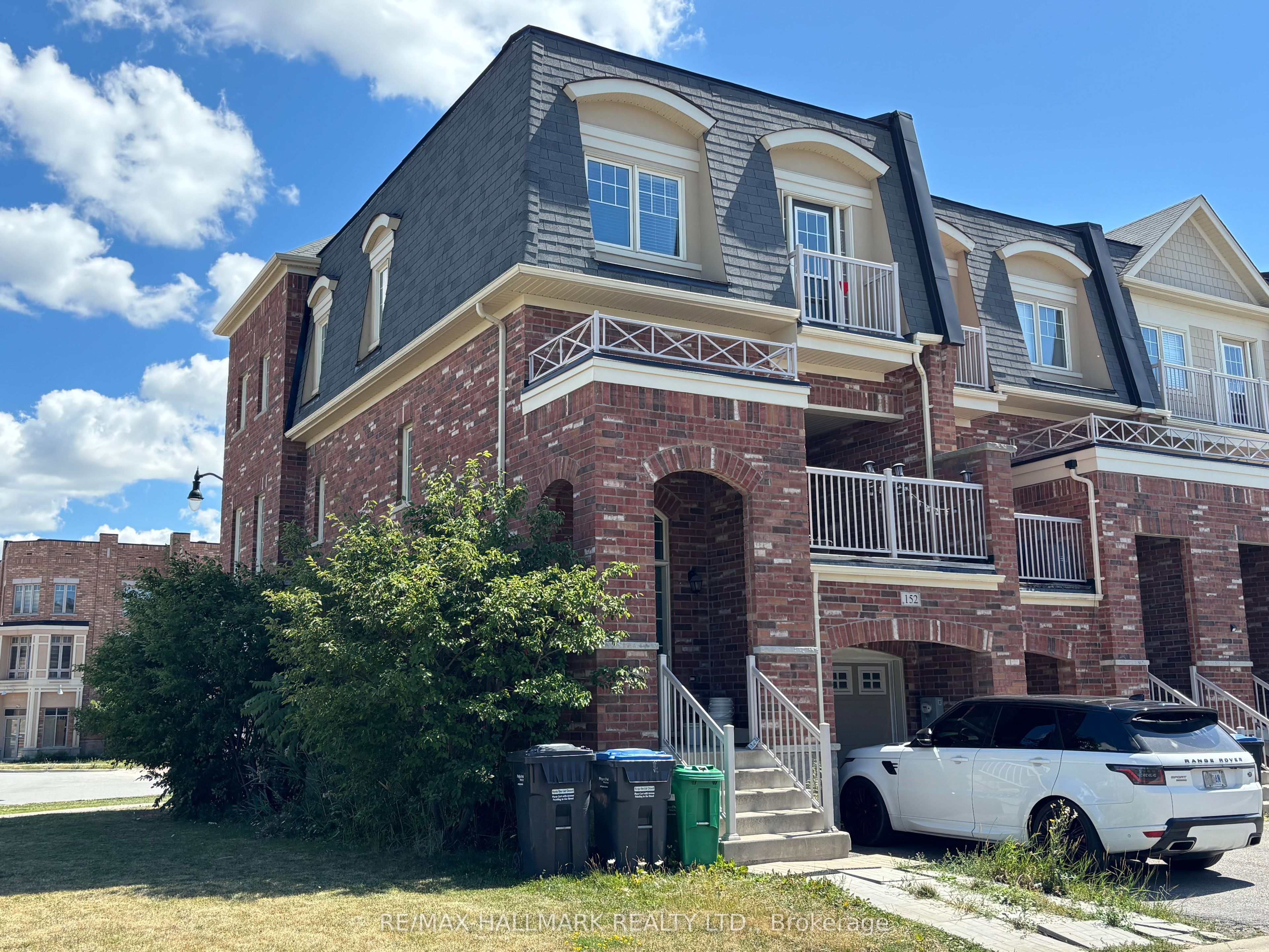 152 Inspire Boulevard Property Photo 3