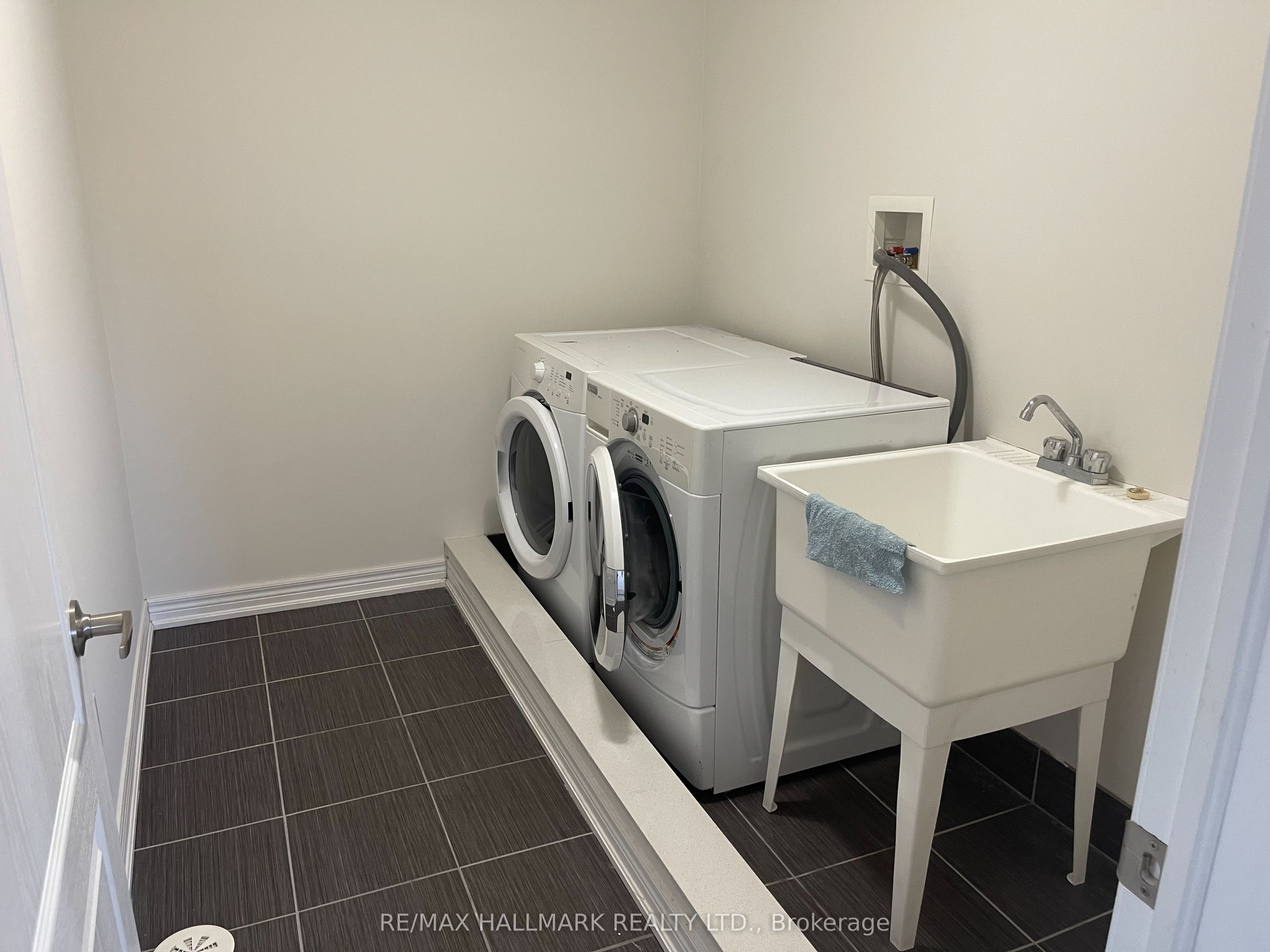 152 Inspire Boulevard Property Photo 11