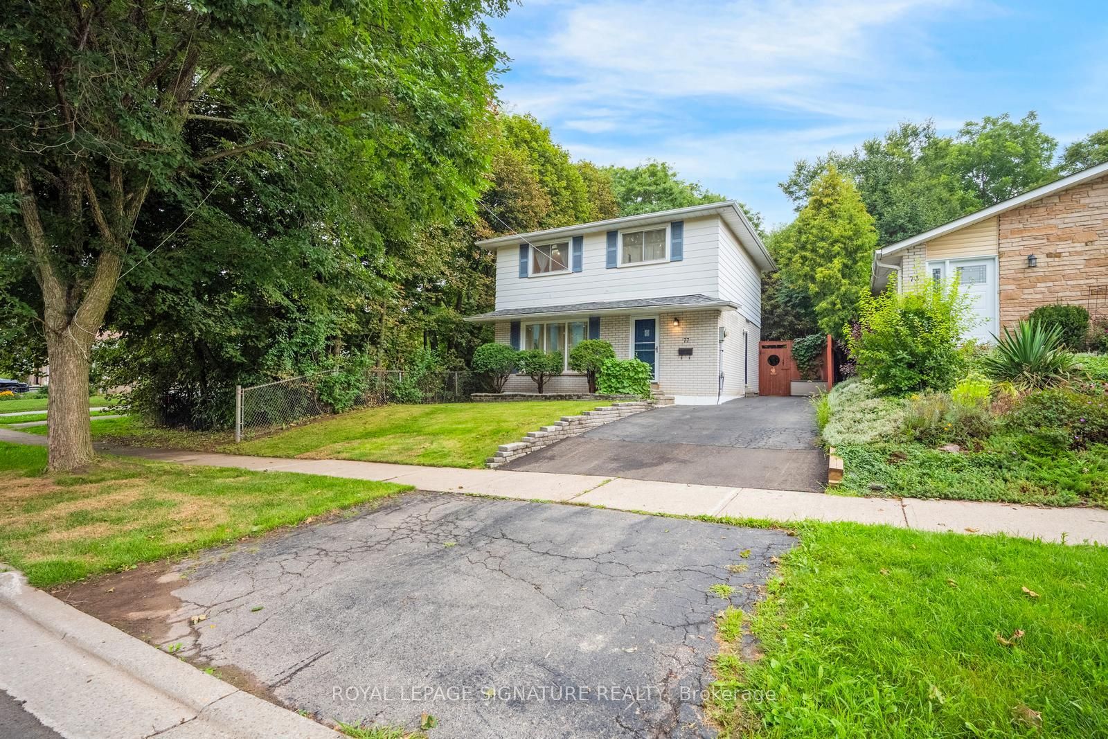 77 Mccraney Street W Property Photo 2